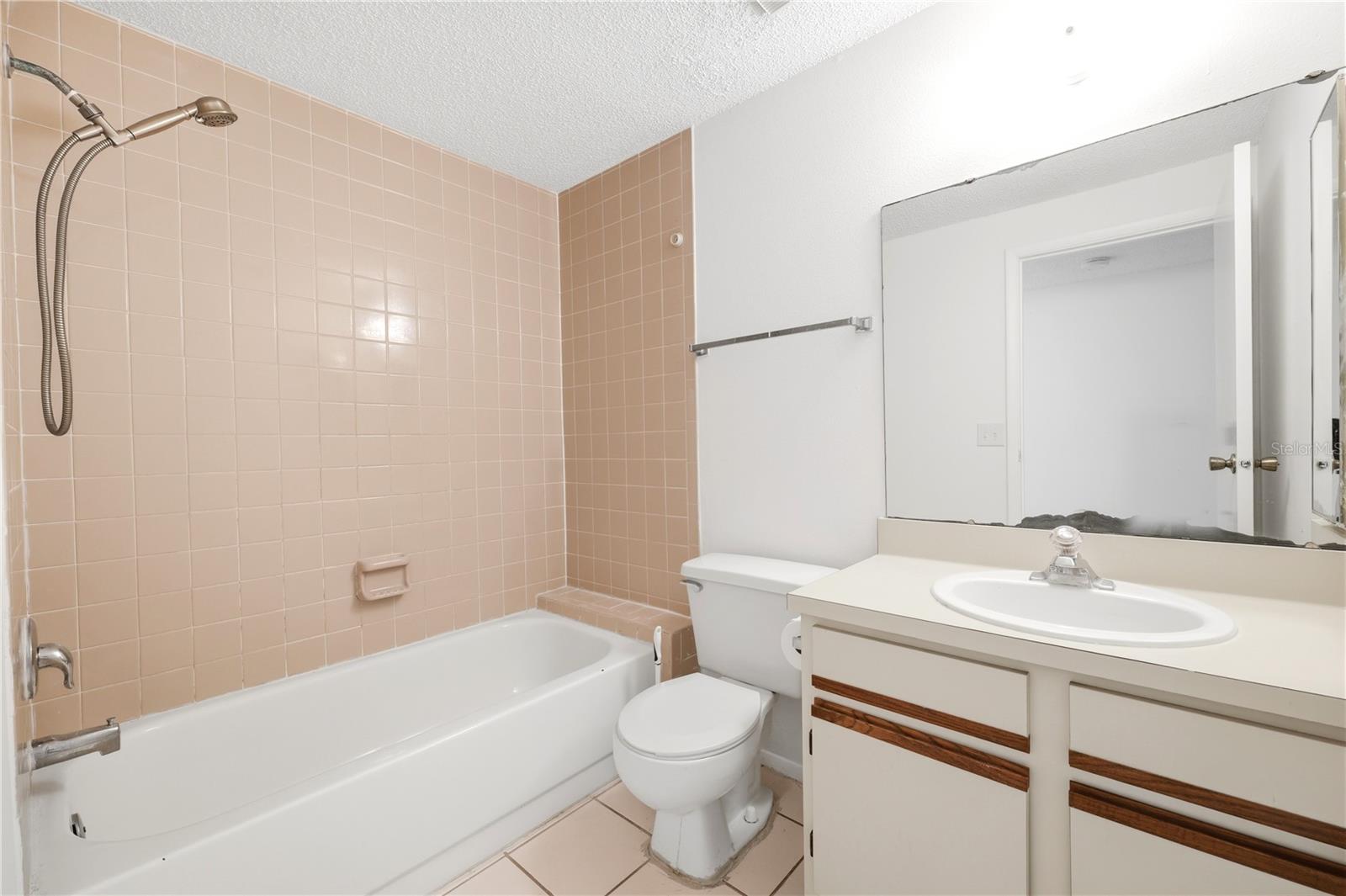 123 Loblolly Ct #b Property Photo 16
