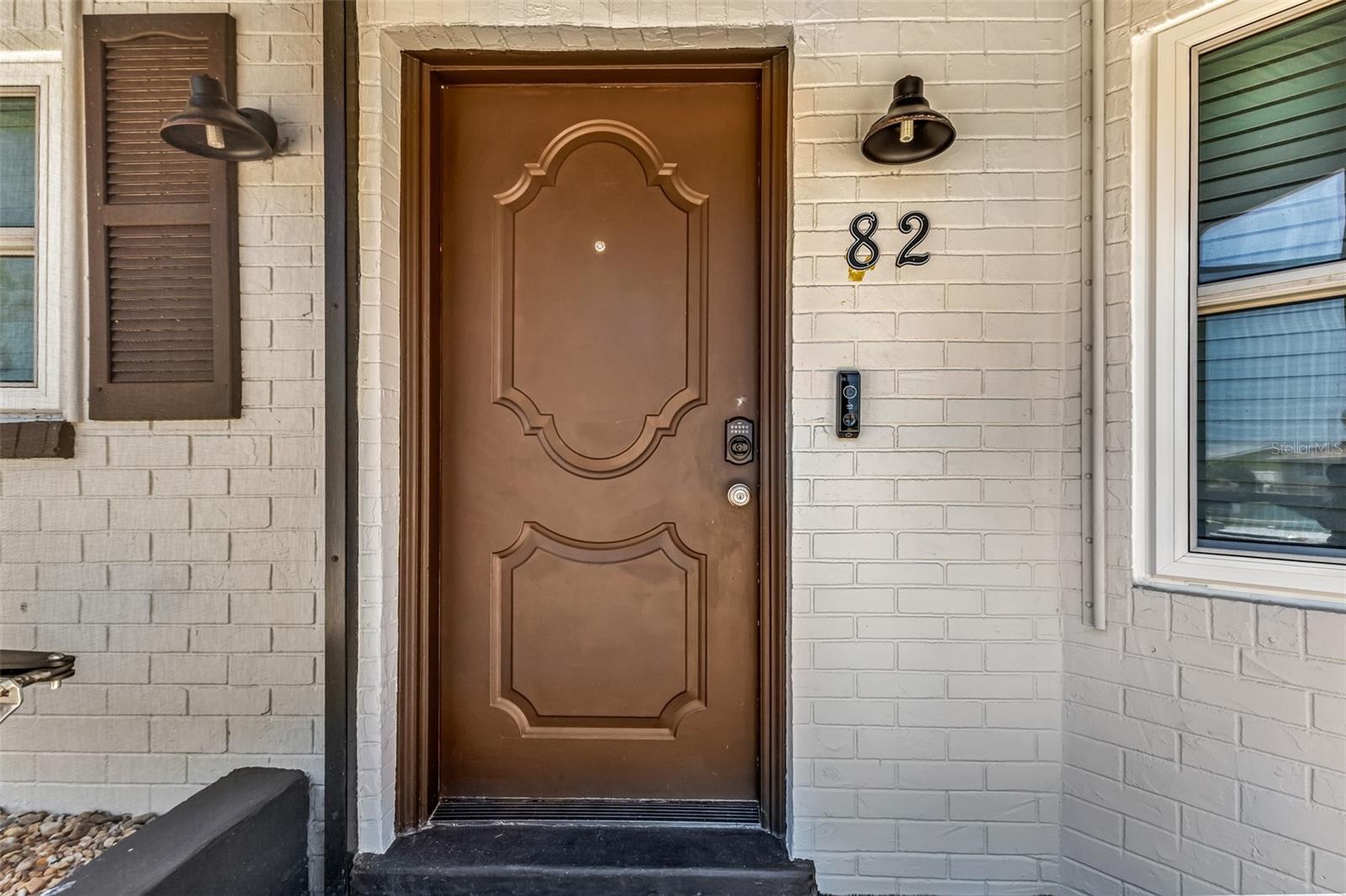 82 Rotonda Cir Property Photo 10