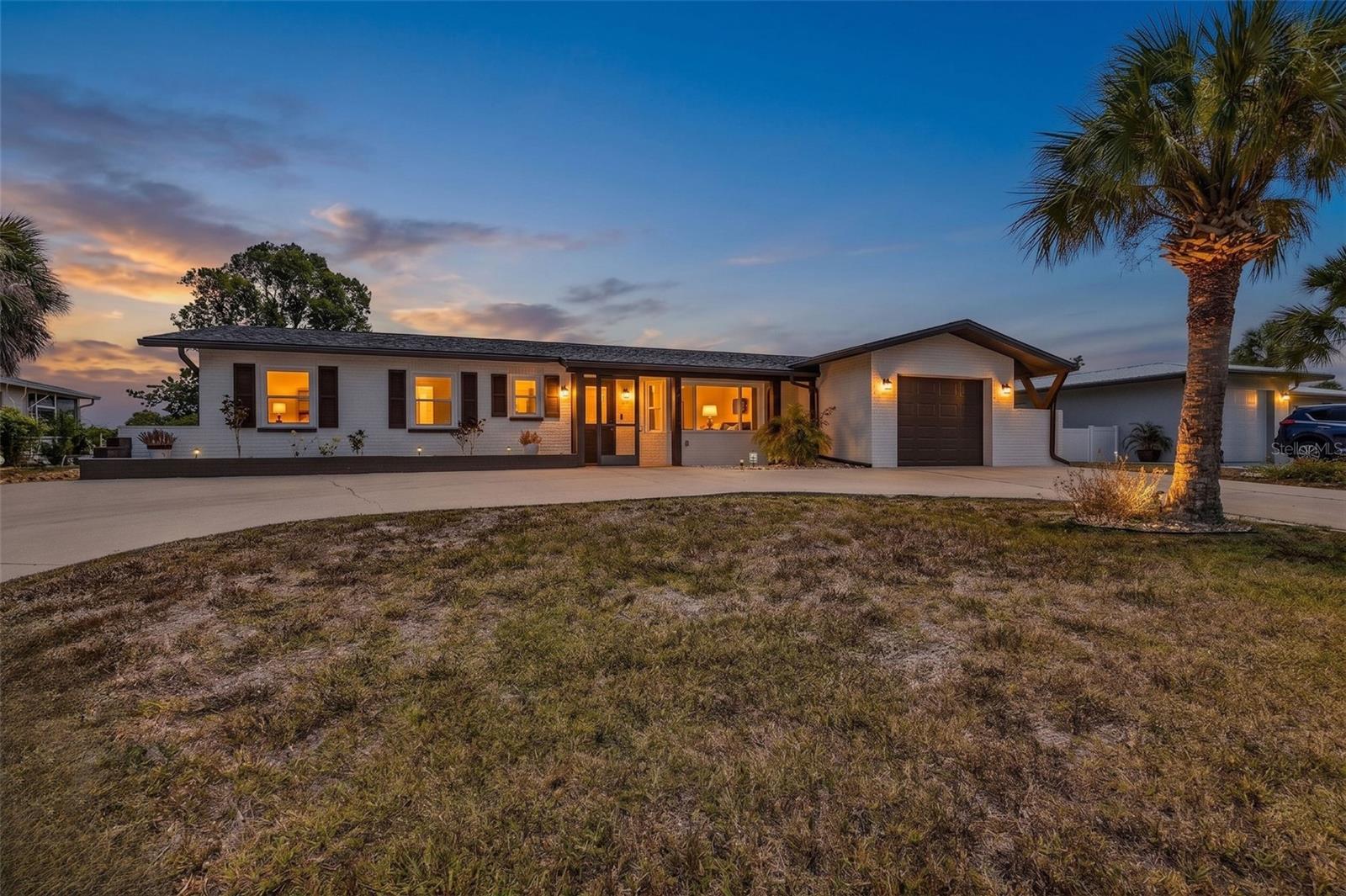 82 Rotonda Cir Property Photo 43