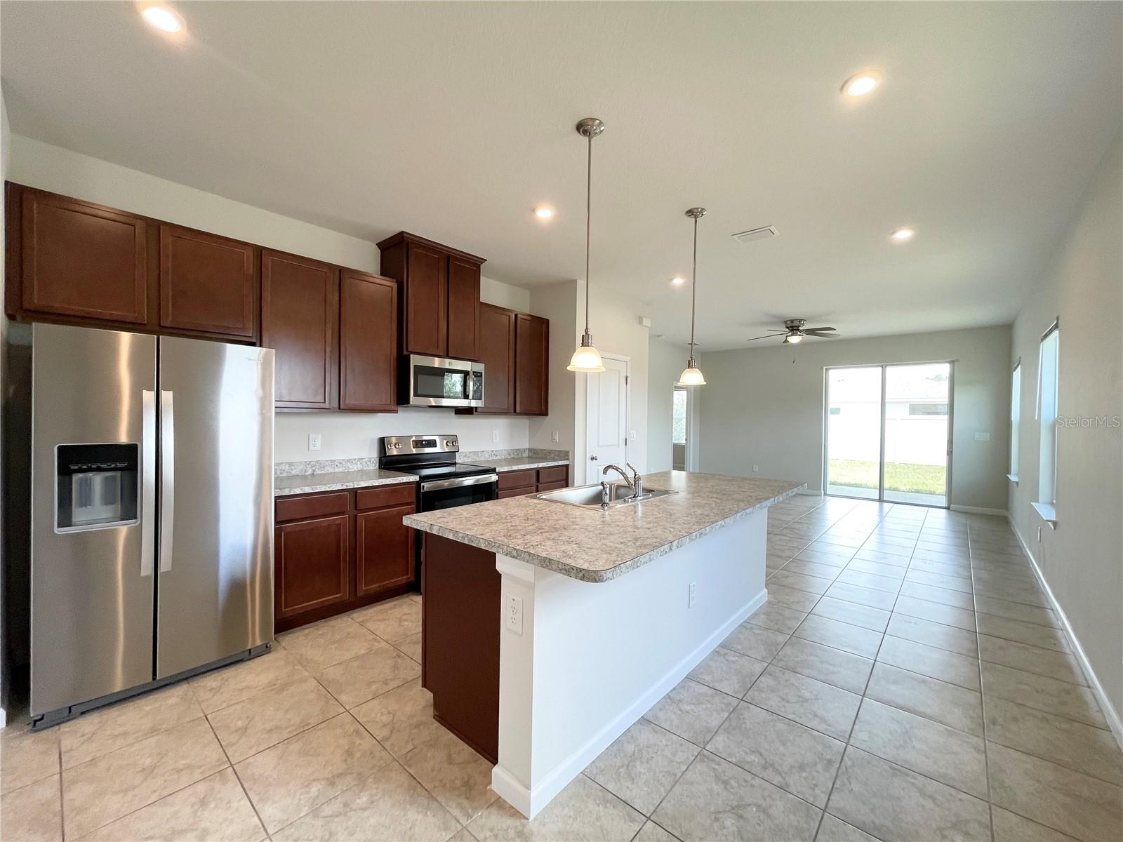10668 Old Sycamore Loop Property Photo 4