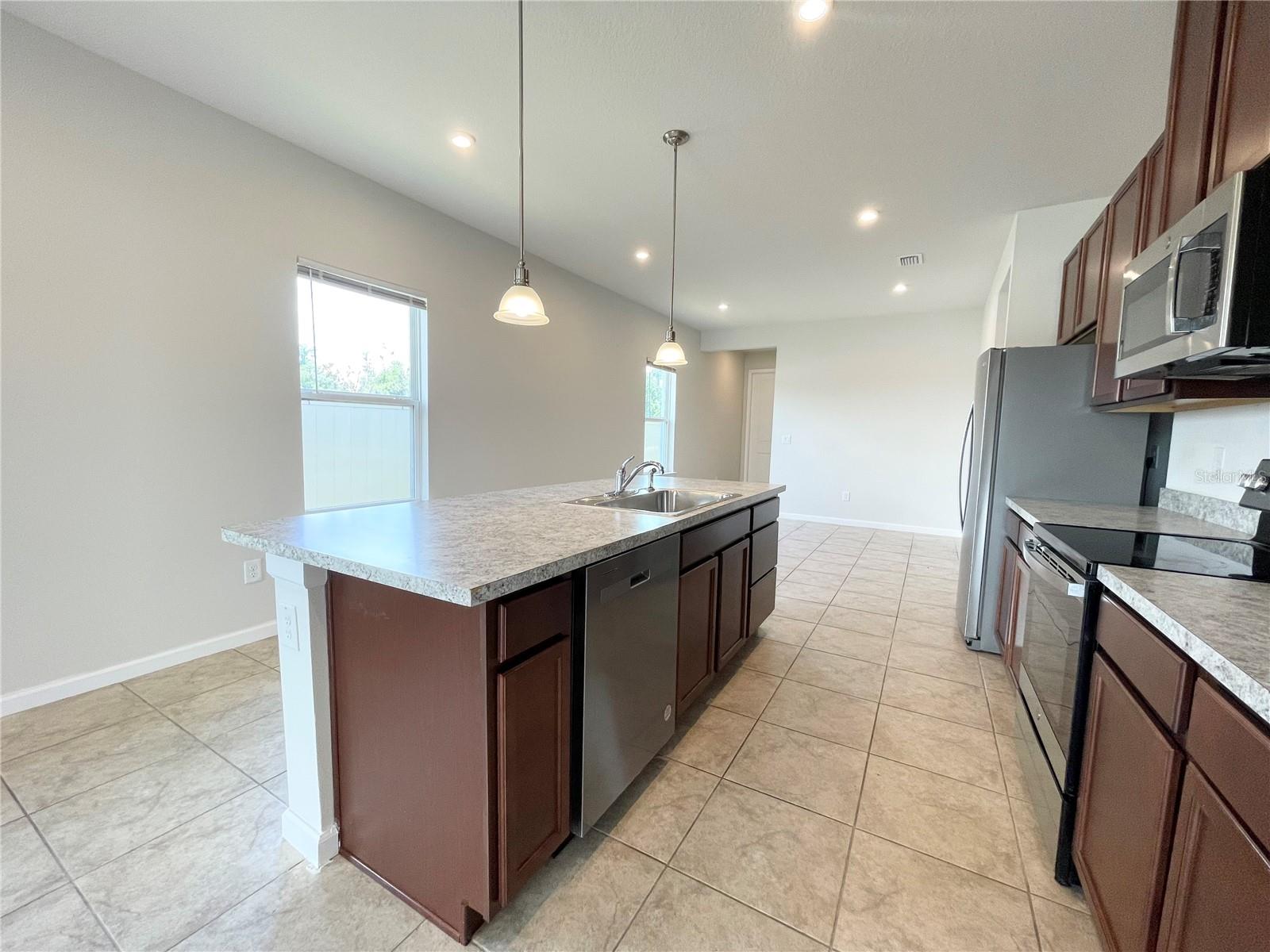 10668 Old Sycamore Loop Property Photo 8