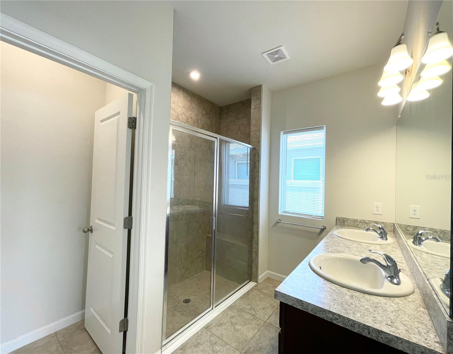 10668 Old Sycamore Loop Property Photo 16