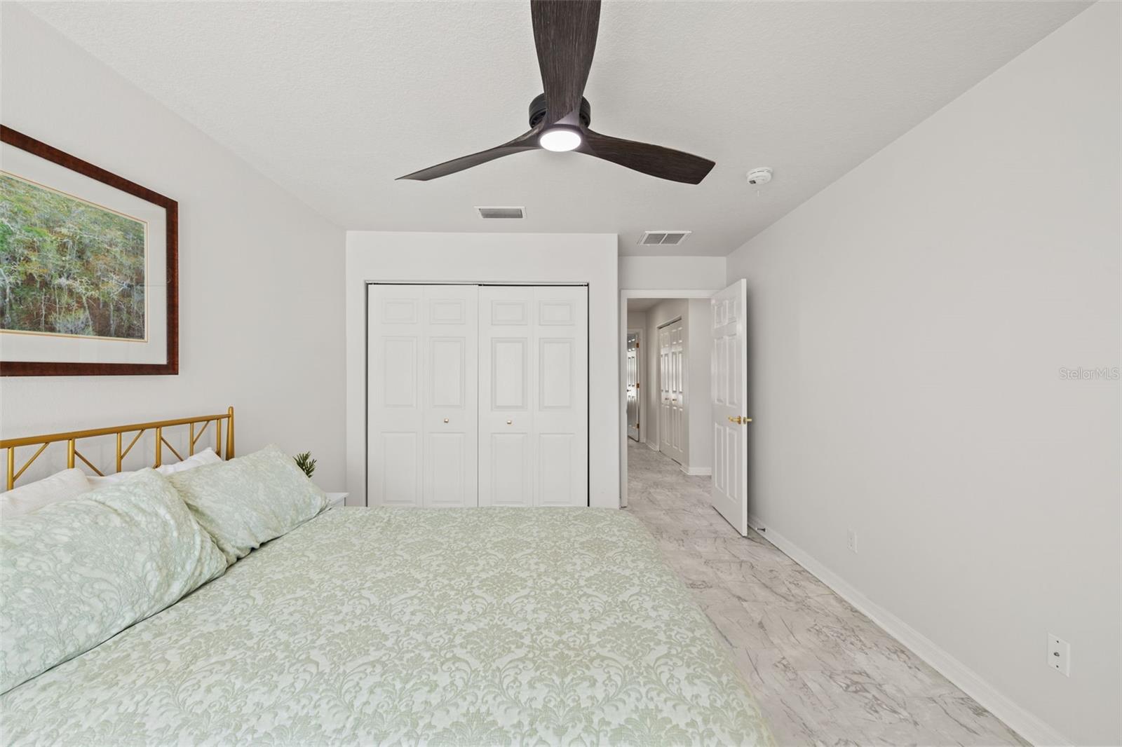 902 Woodbridge Ct Property Photo 34