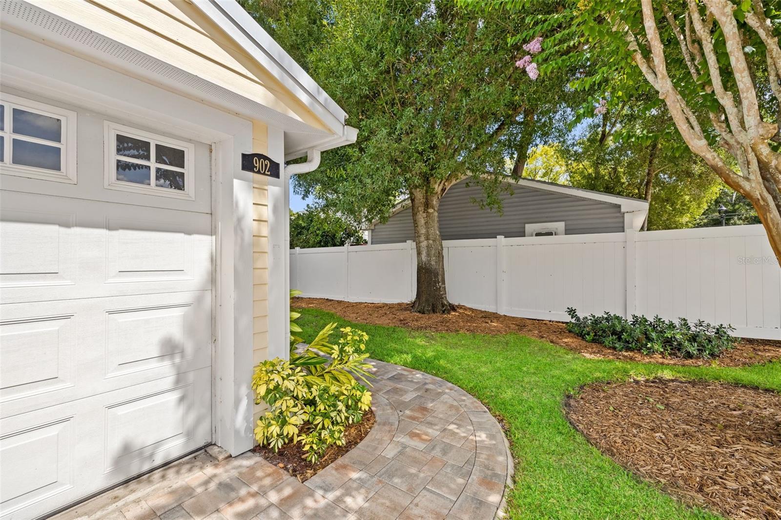 902 Woodbridge Ct Property Photo 44