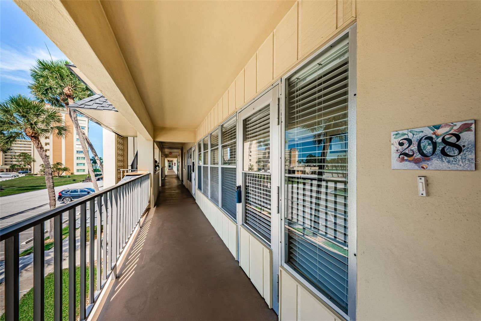 4700 Cove Cir #208 Property Photo 6