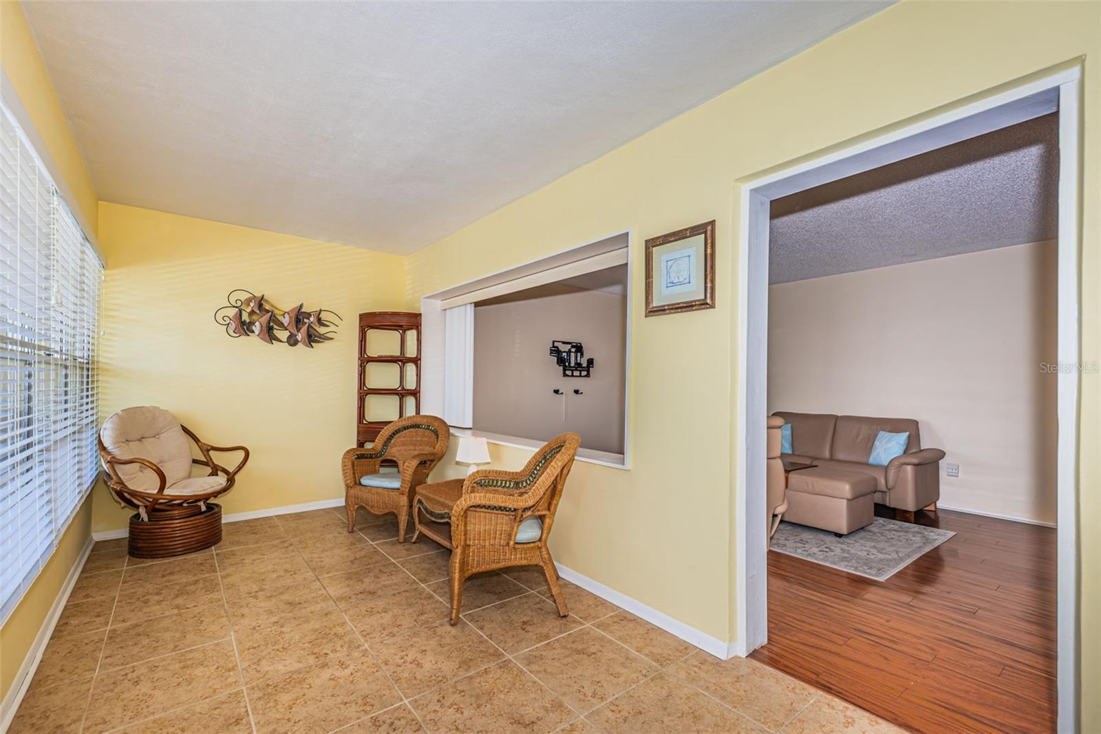 4700 Cove Cir #208 Property Photo 11