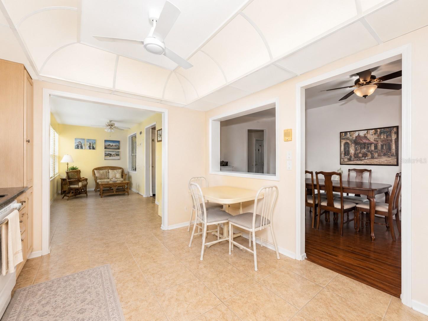 4700 Cove Cir #208 Property Photo 15