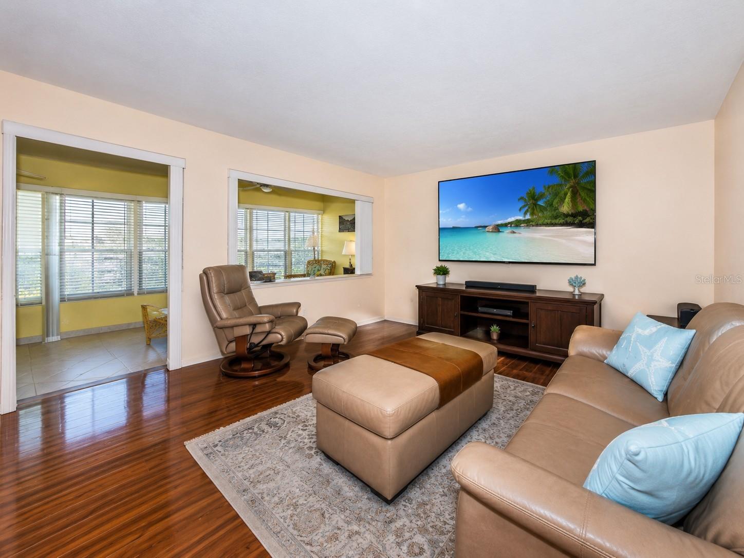 4700 Cove Cir #208 Property Photo 18