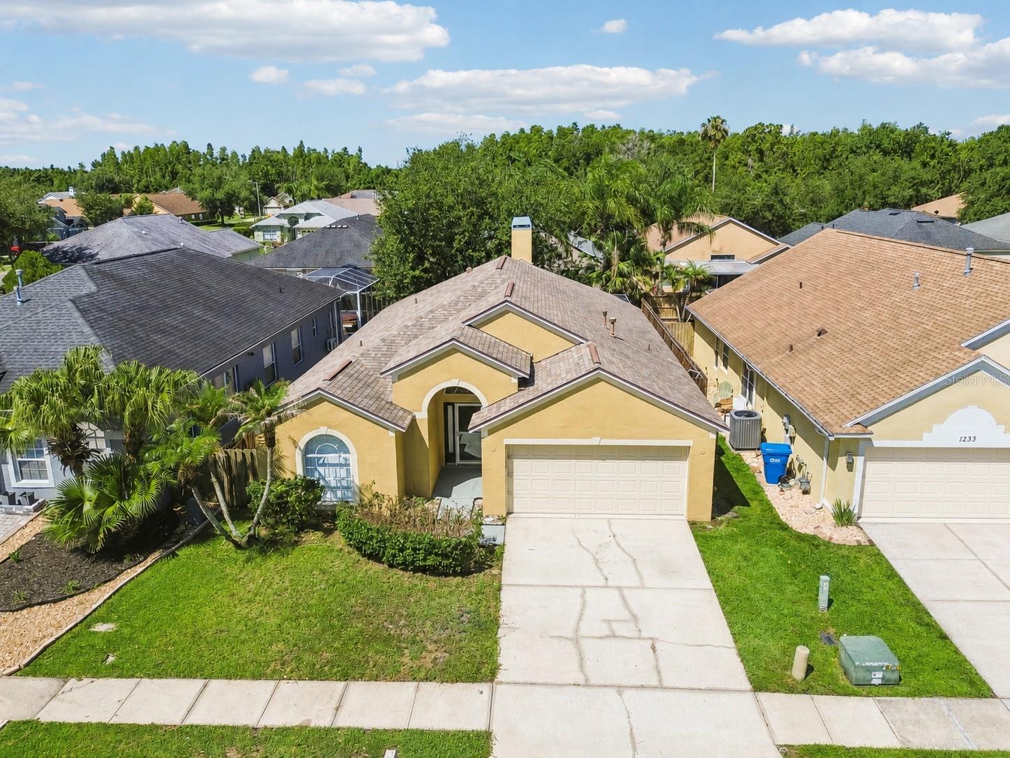 1229 Crimson Clover Ln Property Photo 1