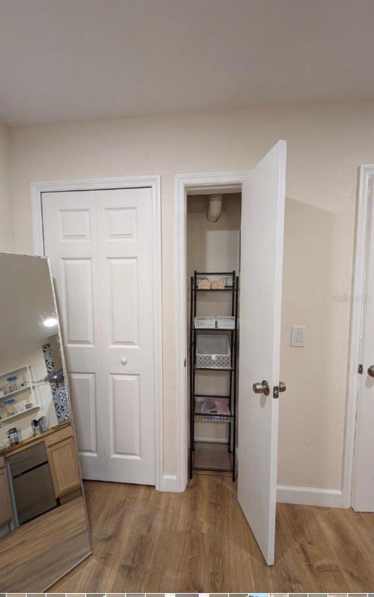 405 S Orion Ave Property Photo 9