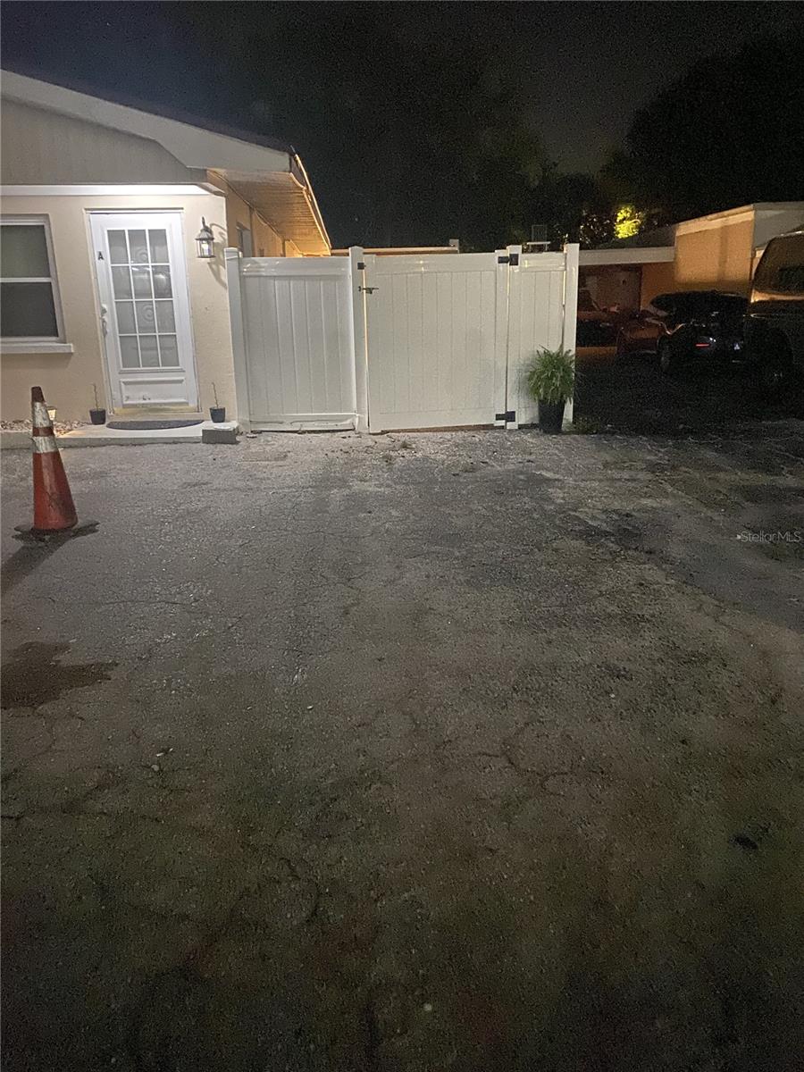 405 S Orion Ave Property Photo 12