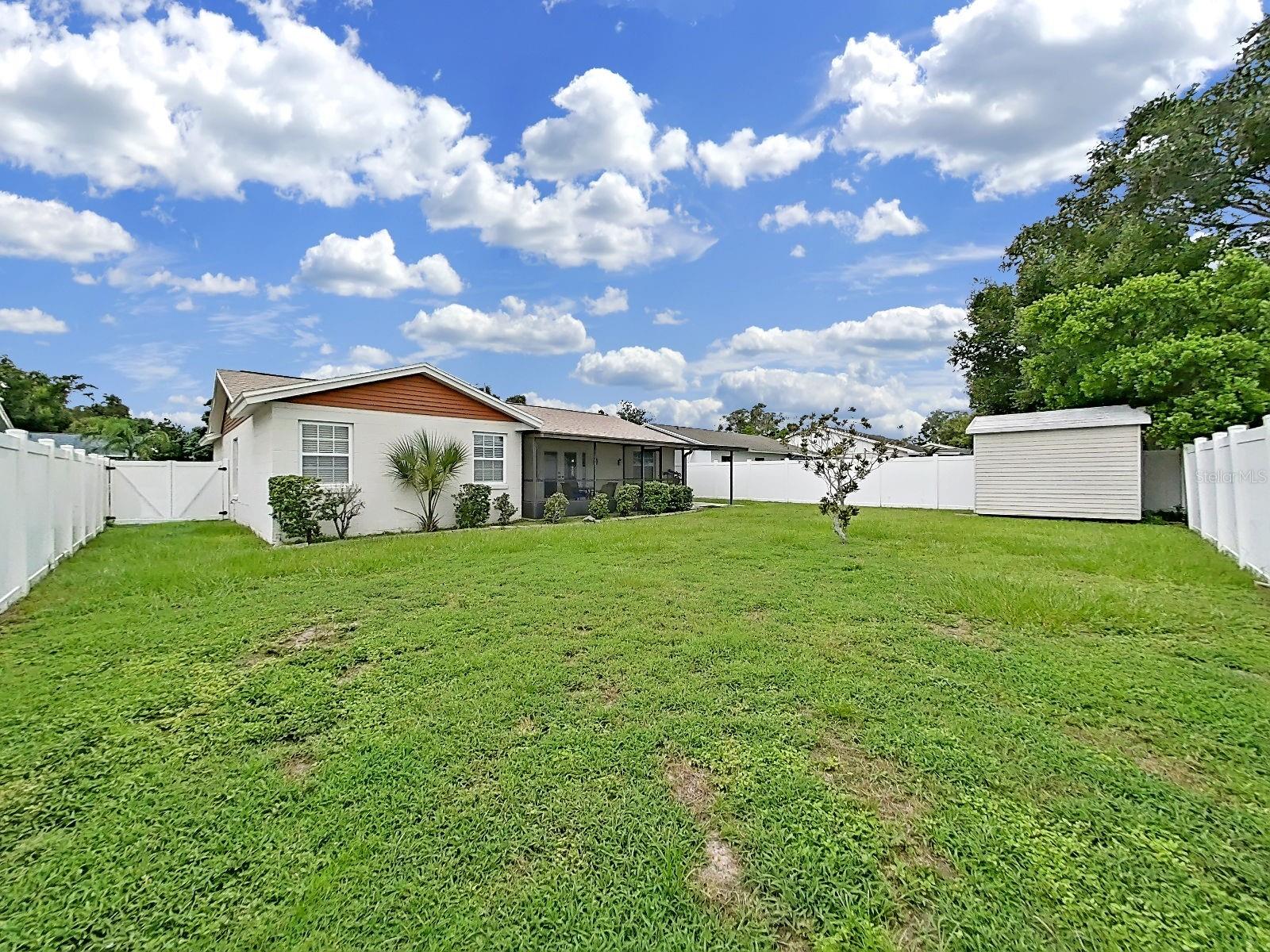 726 Stillview Cir Property Photo 43