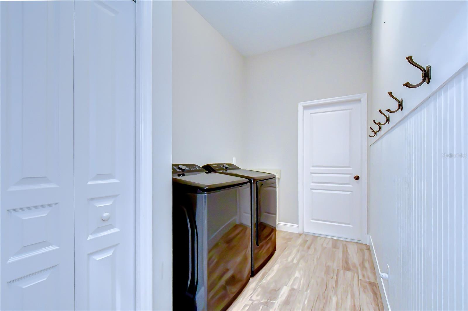 4008 Mcintosh Estates Ln Property Photo 24