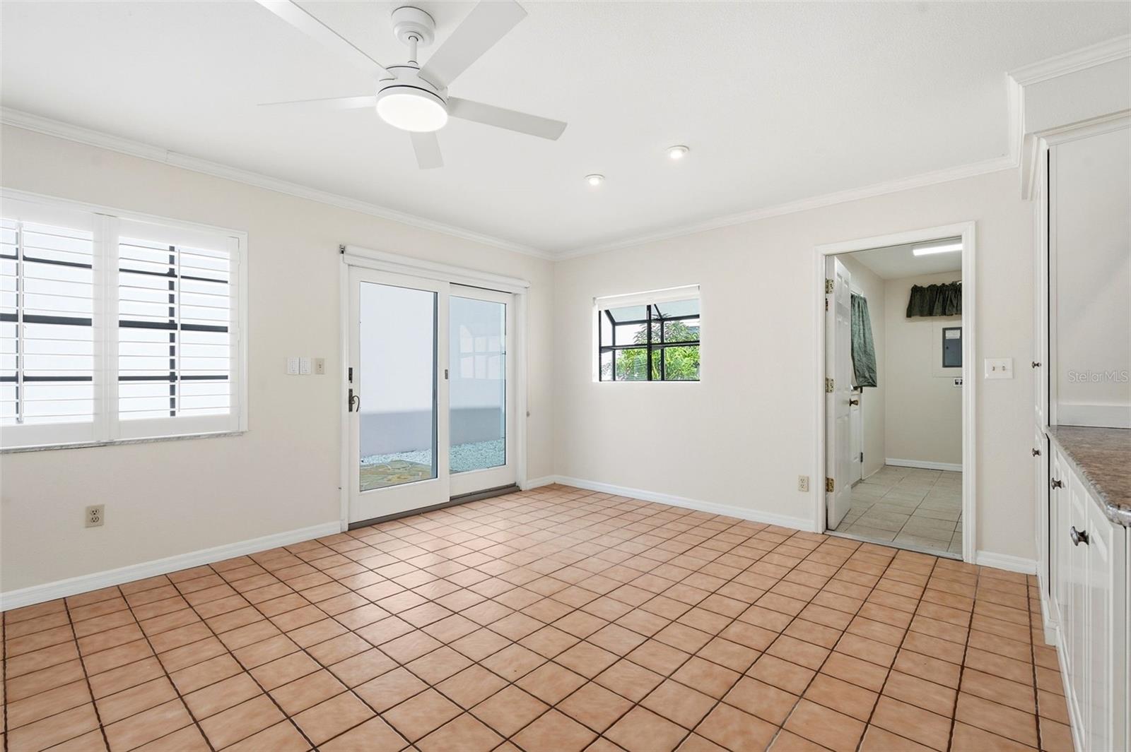 345 Bailey St Property Photo 19