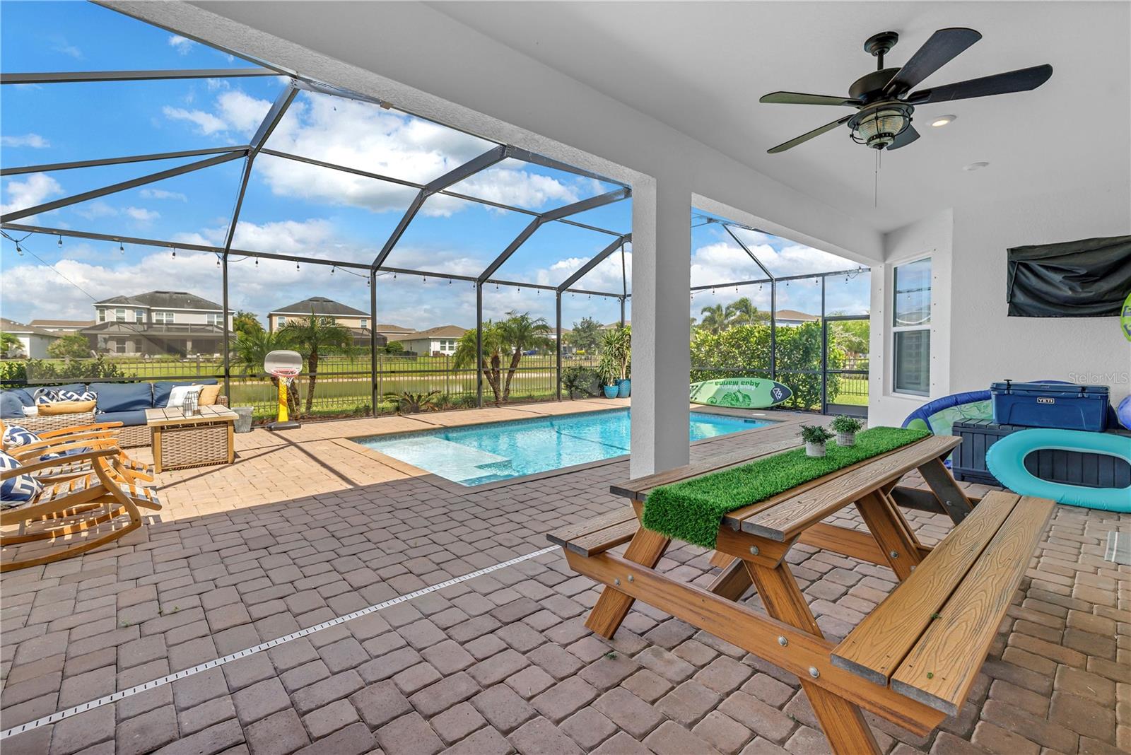 10108 Corriente Ct Property Photo 2