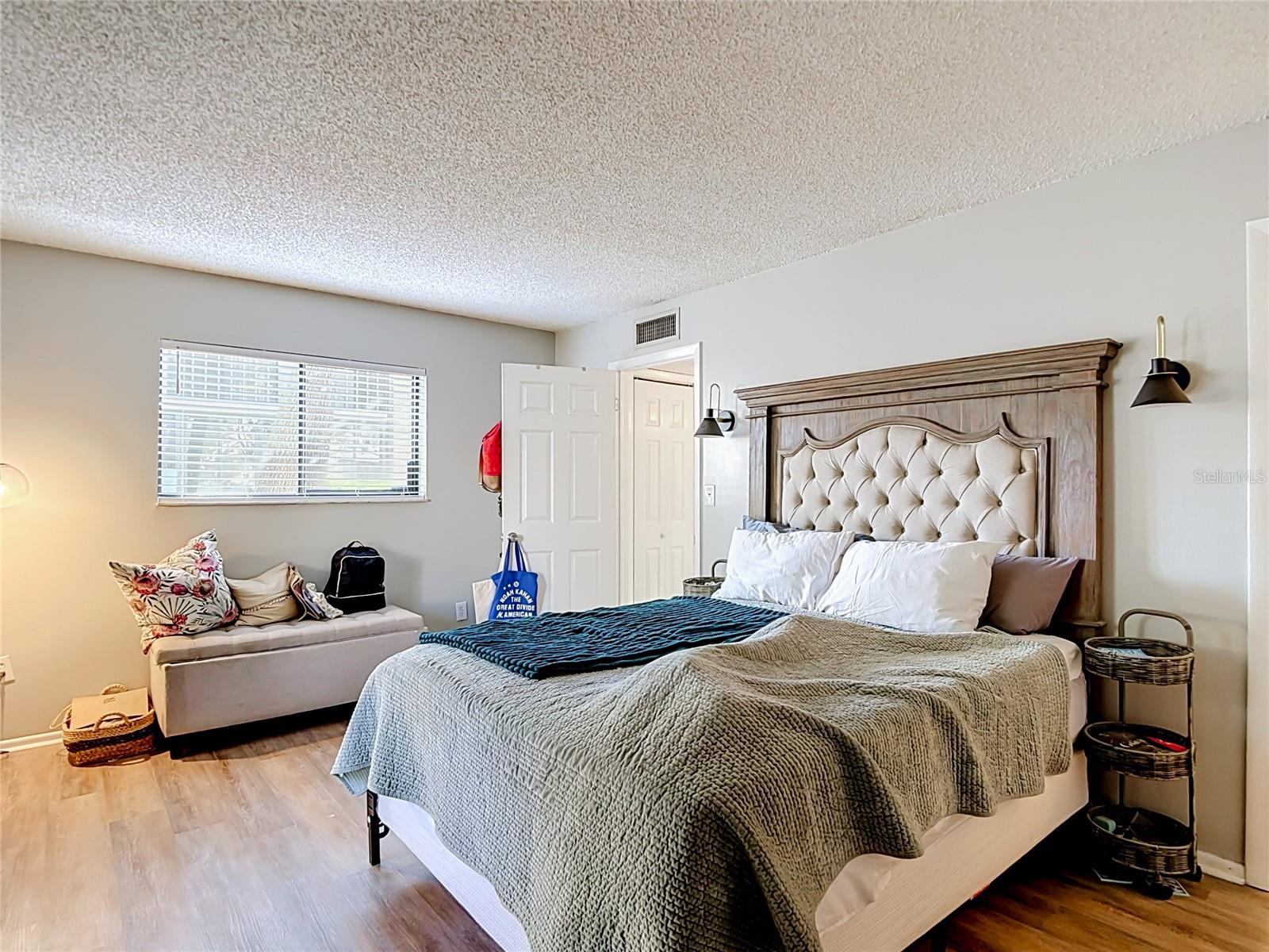 11805 Raintree Lake Ln #b Property Photo 22