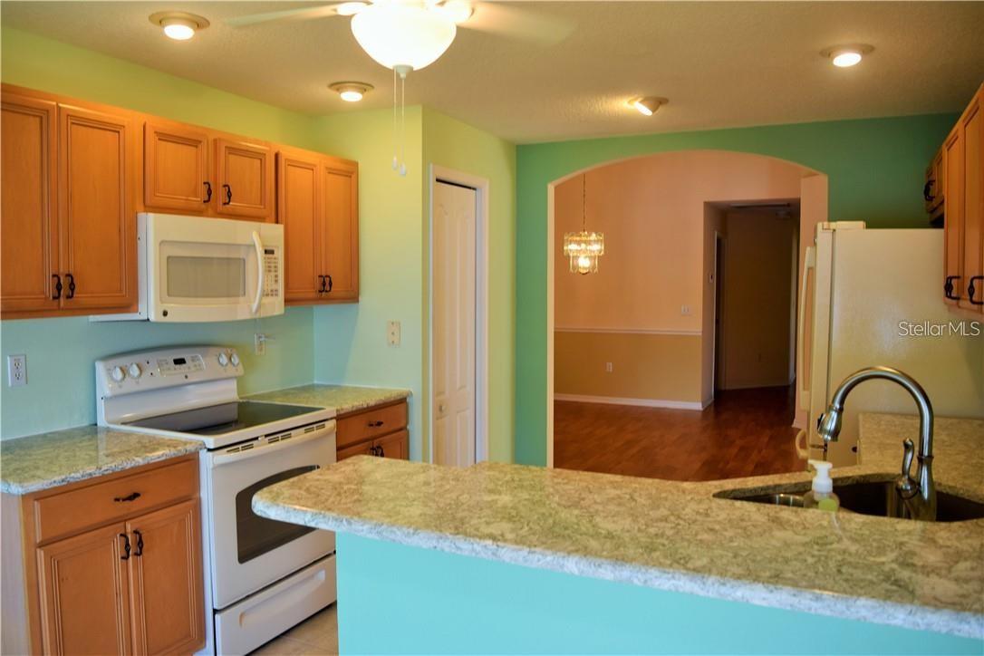 29530 Waggle Dr Property Photo 4
