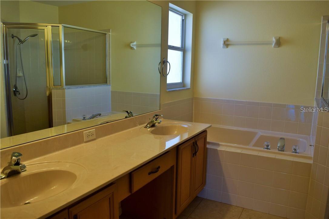29530 Waggle Dr Property Photo 8