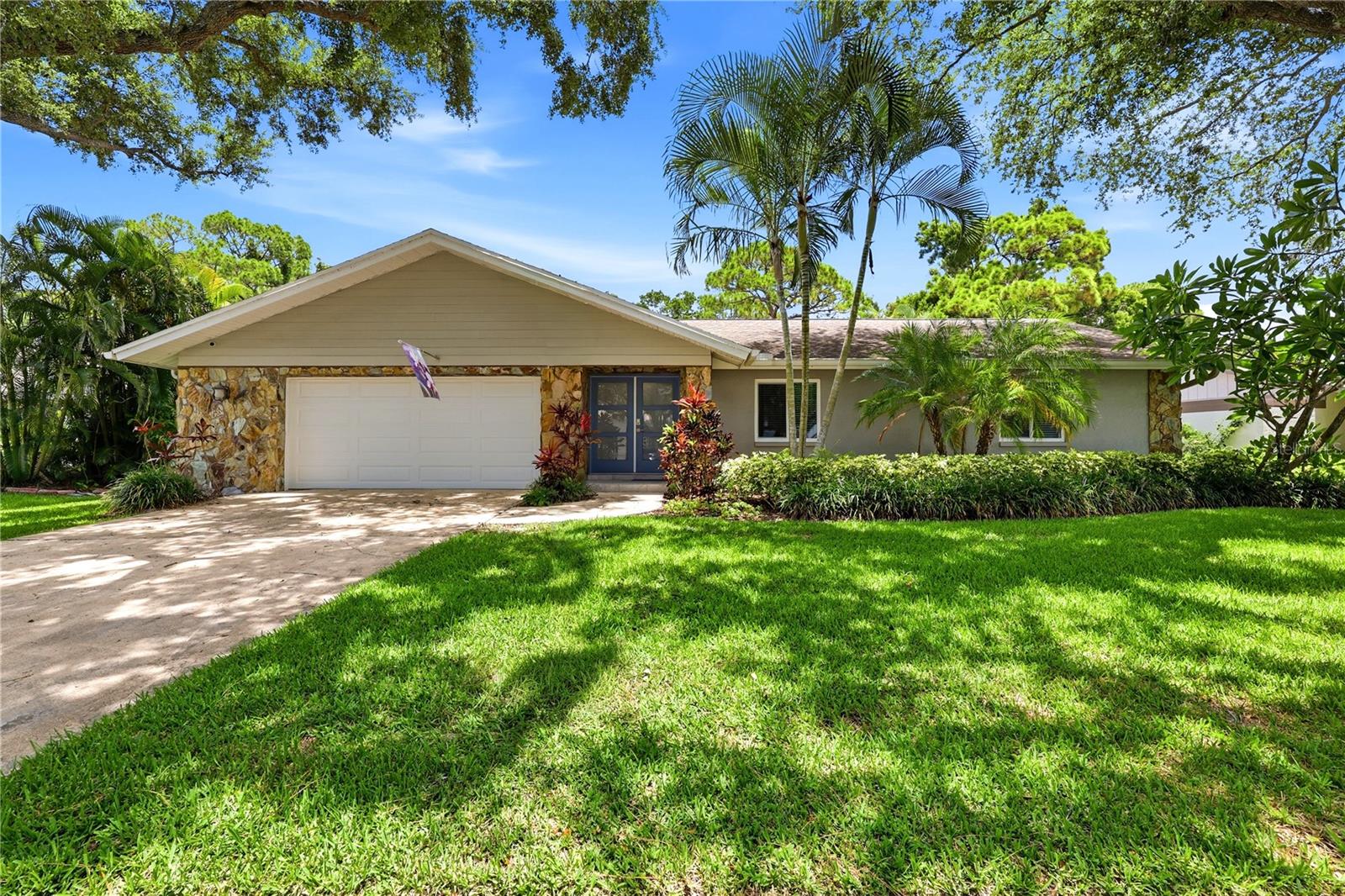 13867 FEATHER SOUND DR Property Photo 1