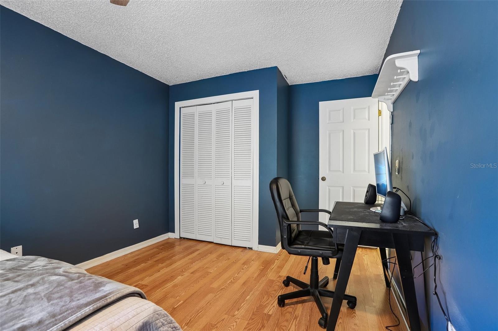 6805 Longpointe Way Property Photo 17