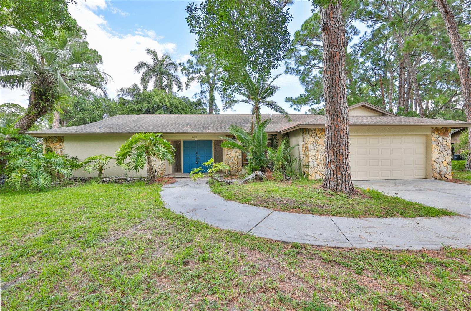 2823 HERON PL Property Photo 1