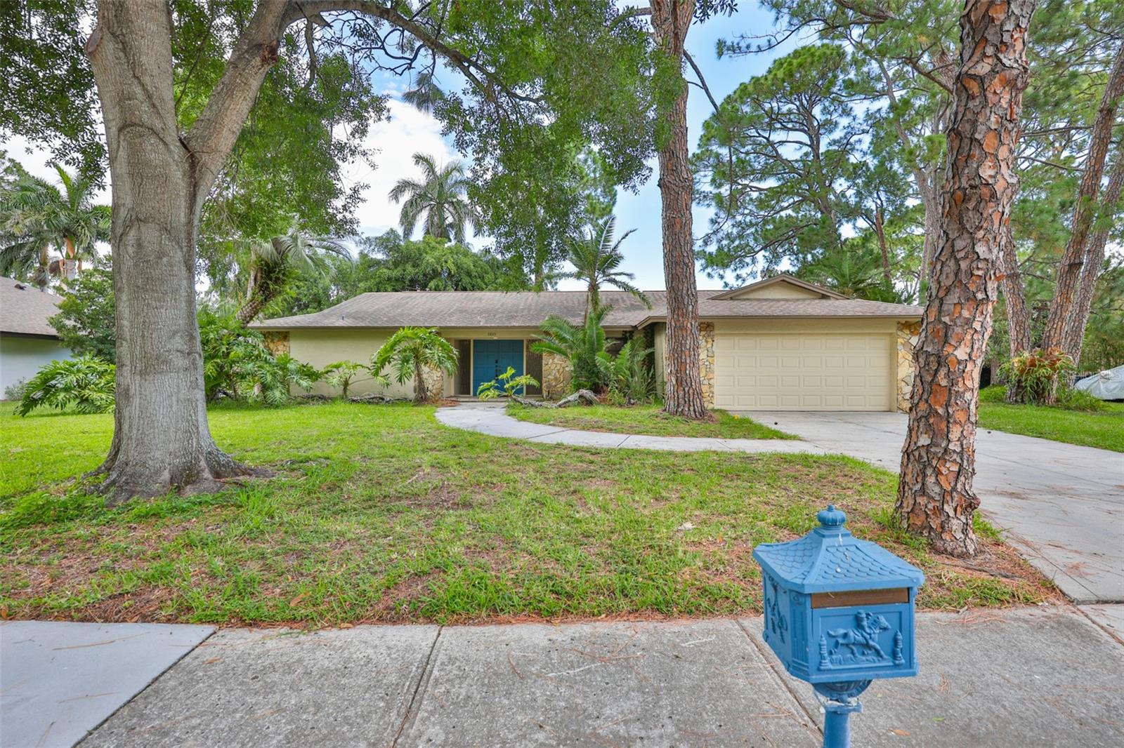 2823 Heron Pl Property Photo 2
