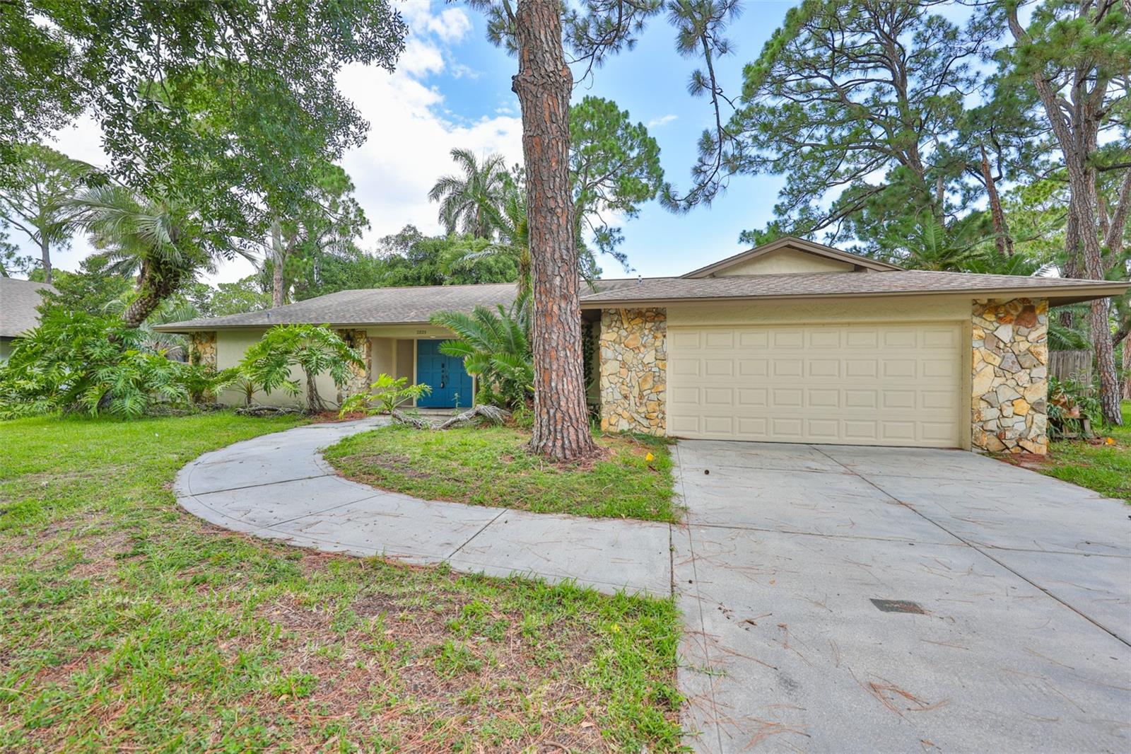 2823 Heron Pl Property Photo 3