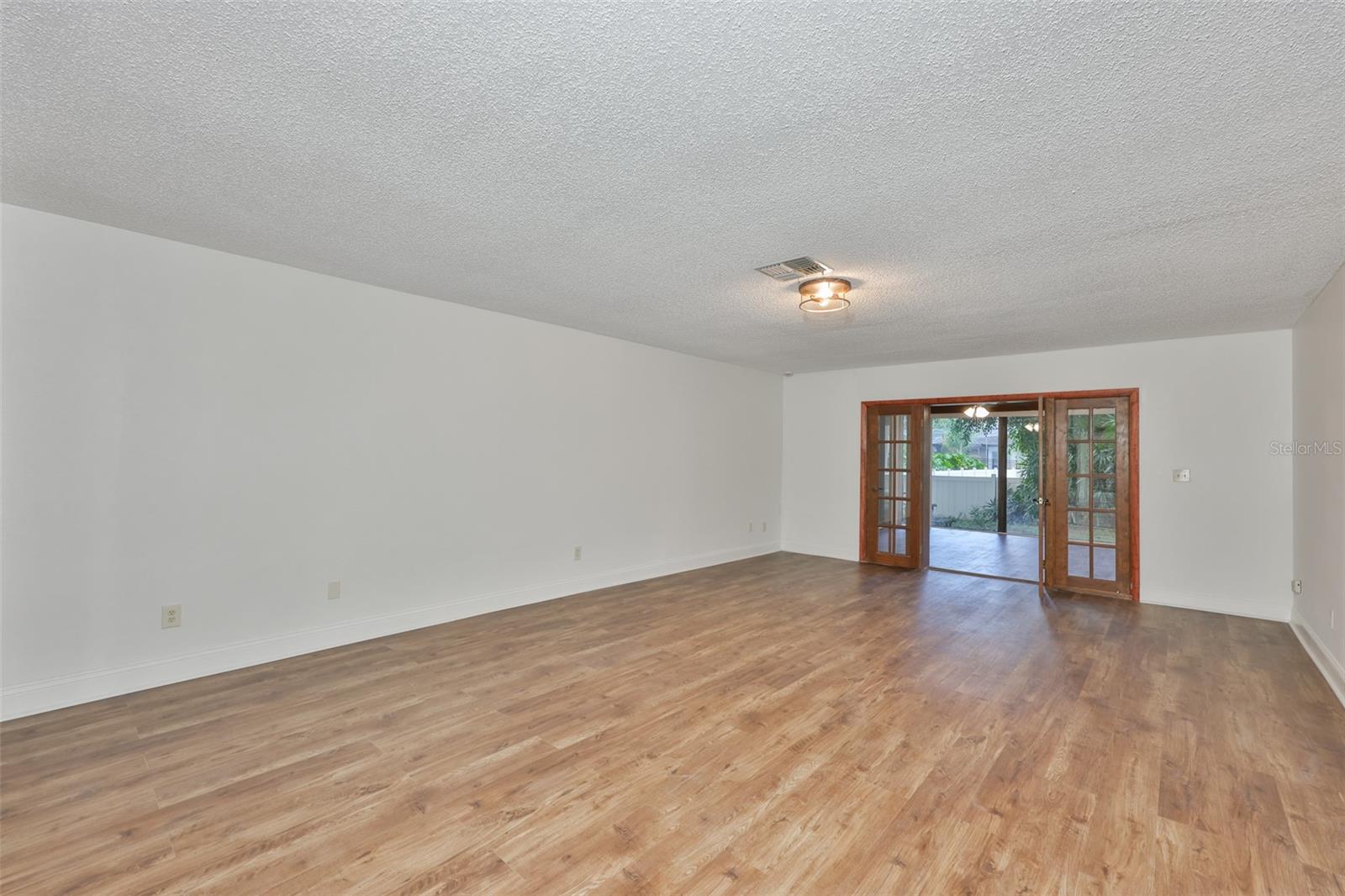 2823 Heron Pl Property Photo 5