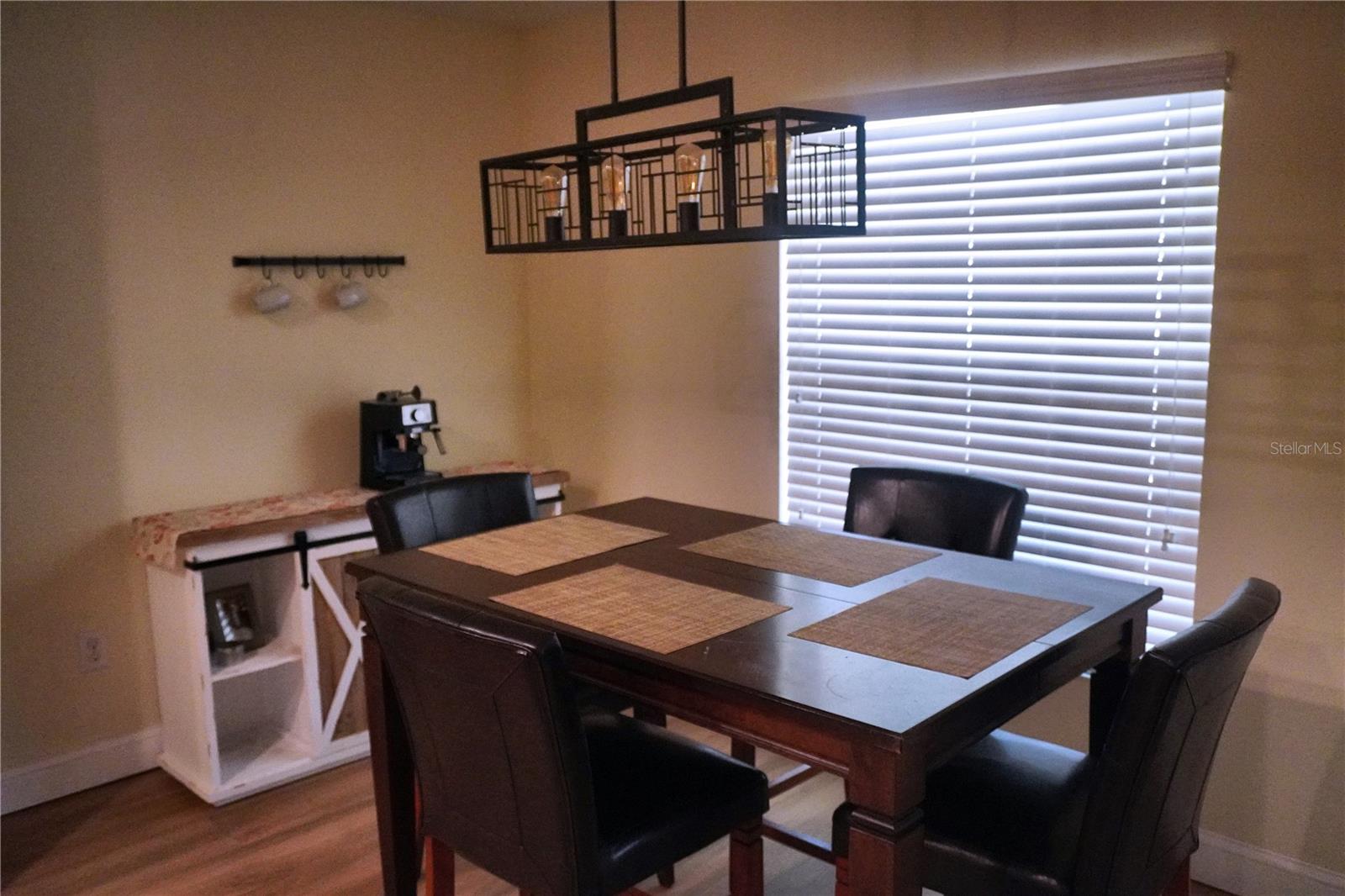 10118 Penwood Way Property Photo 14