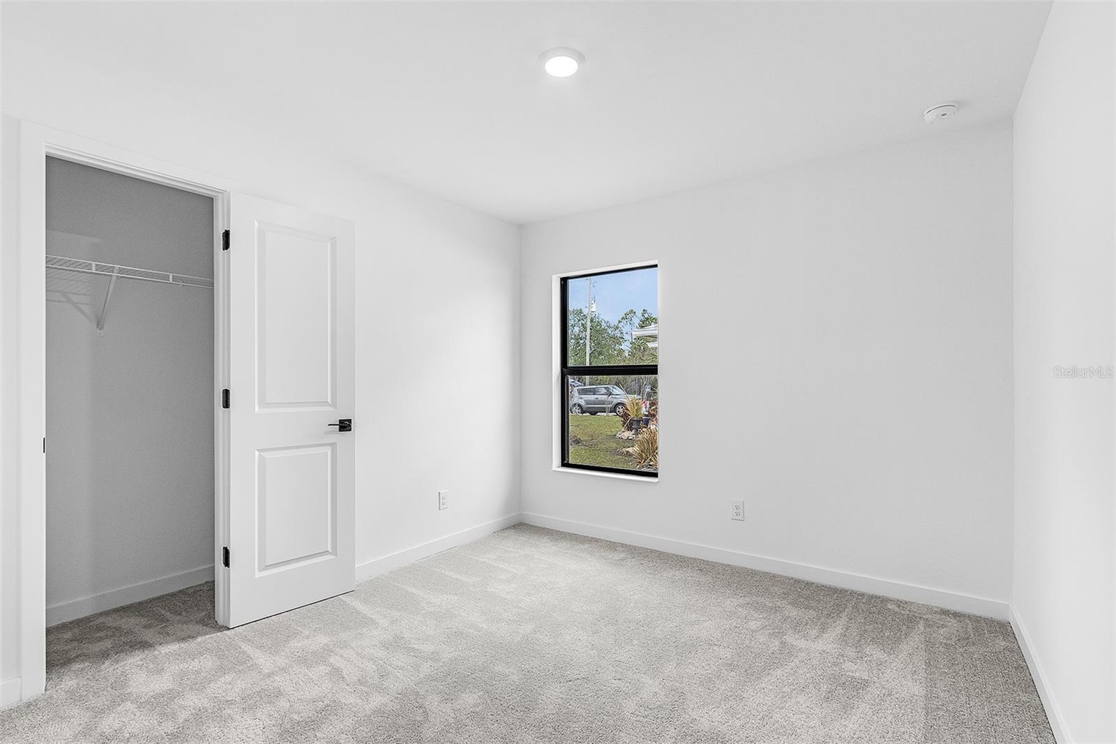 TB8521274 Property Photo 15