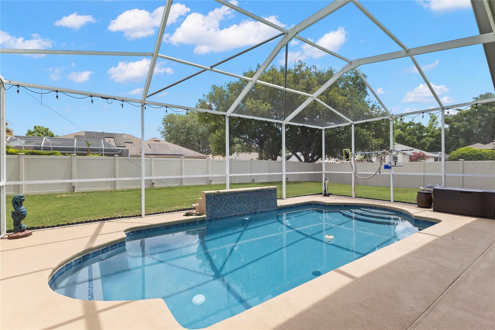 4038 Lithia Ridge Blvd Property Photo 2