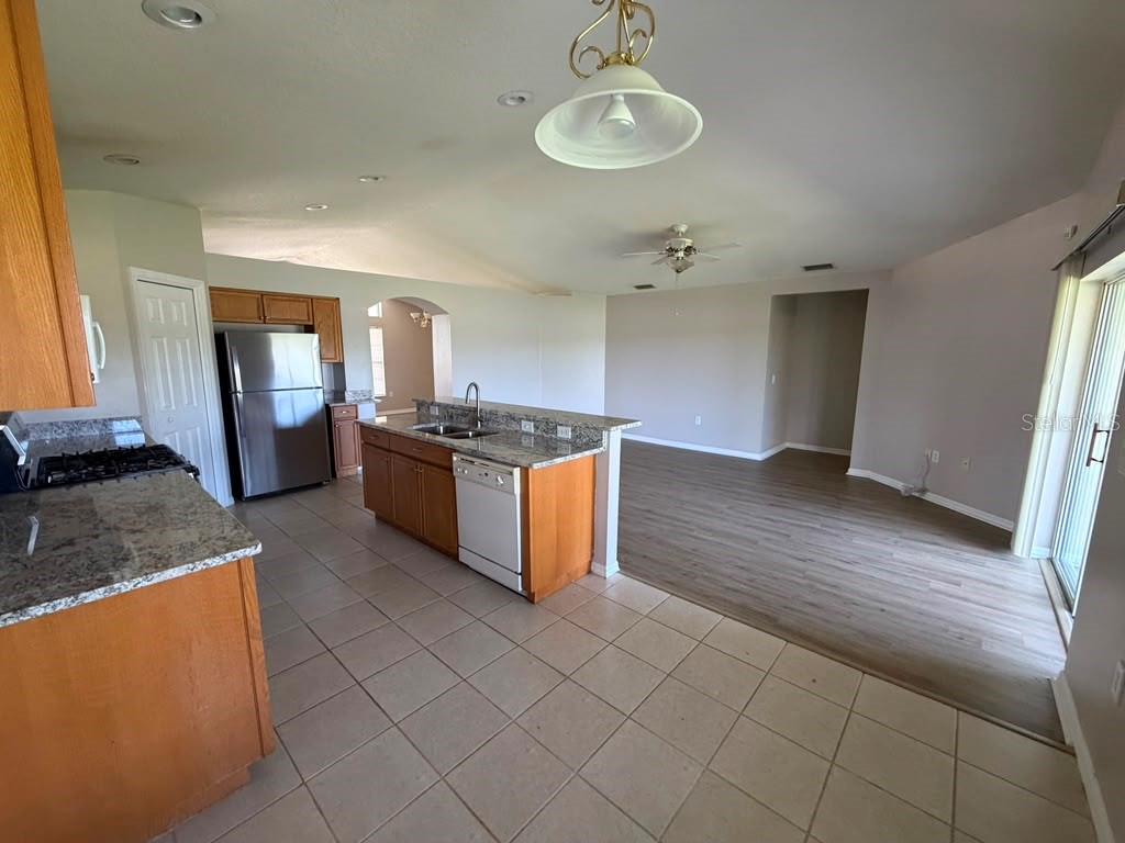 18014 Arbor Crest Dr Property Photo 16