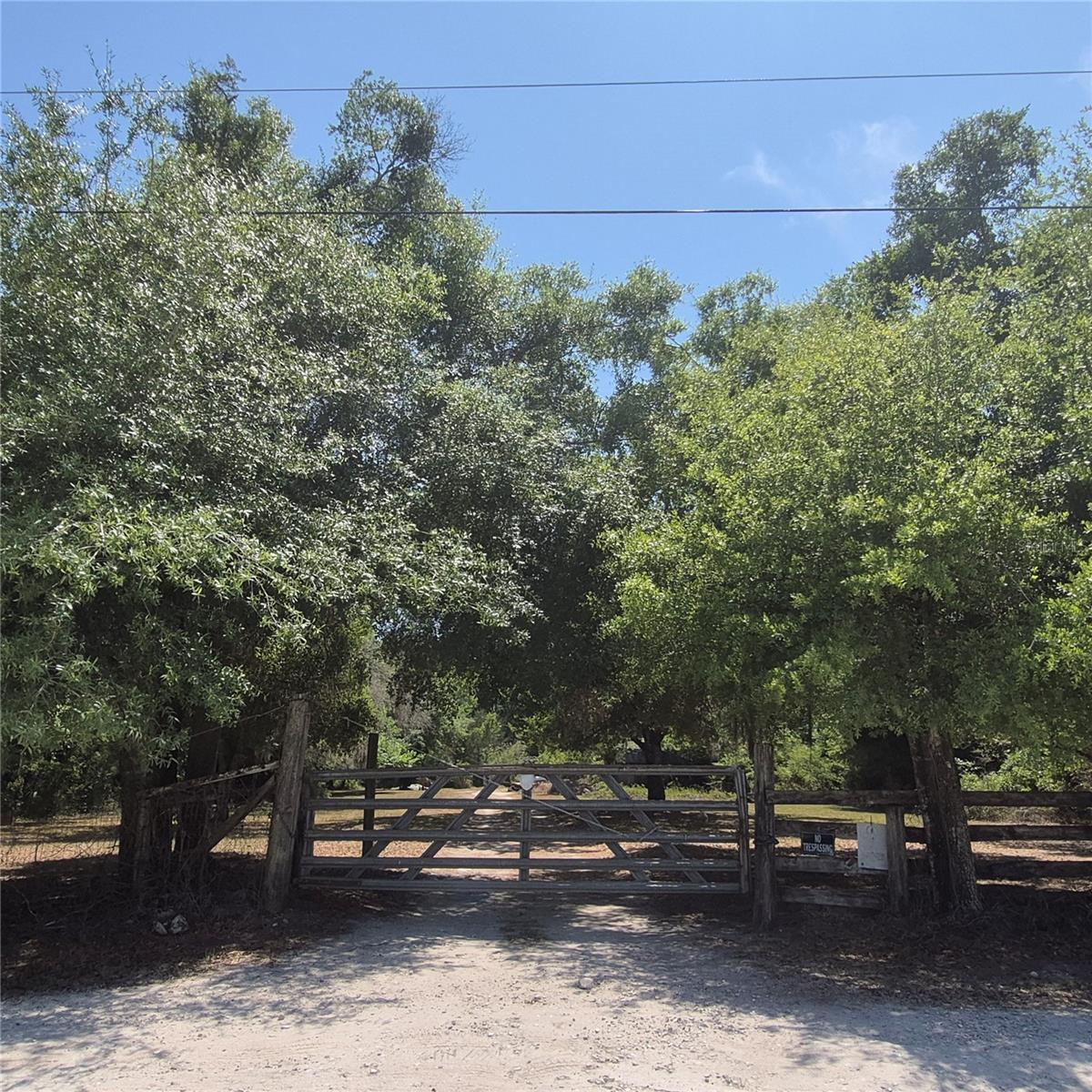 12858 Hialeah Ave Property Photo 2