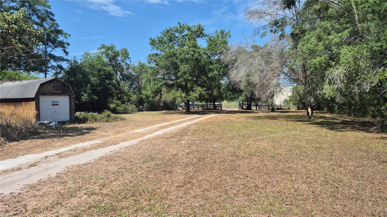 12858 Hialeah Ave Property Photo 4