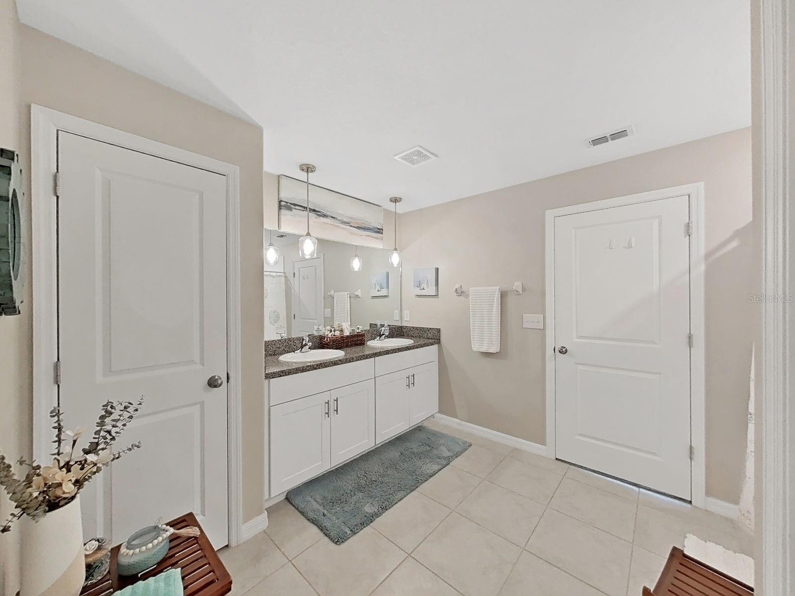 5413 Blue Azure Dr Property Photo 38