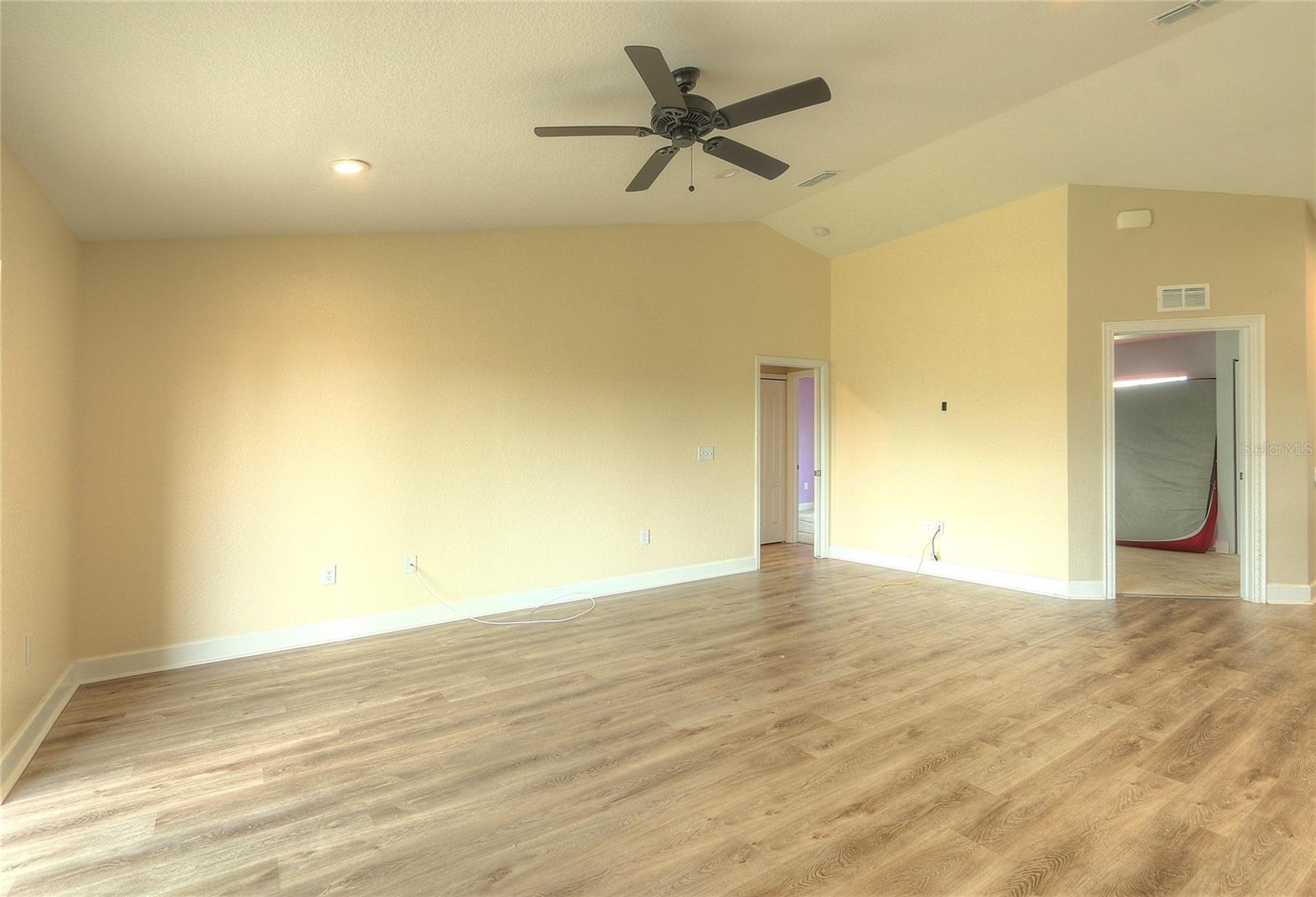 110 Plum Ave Property Photo 13