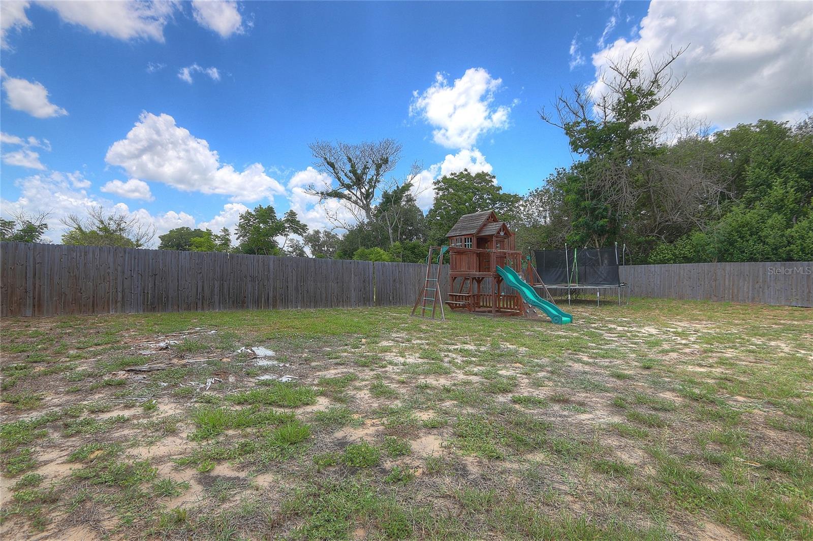 110 Plum Ave Property Photo 32