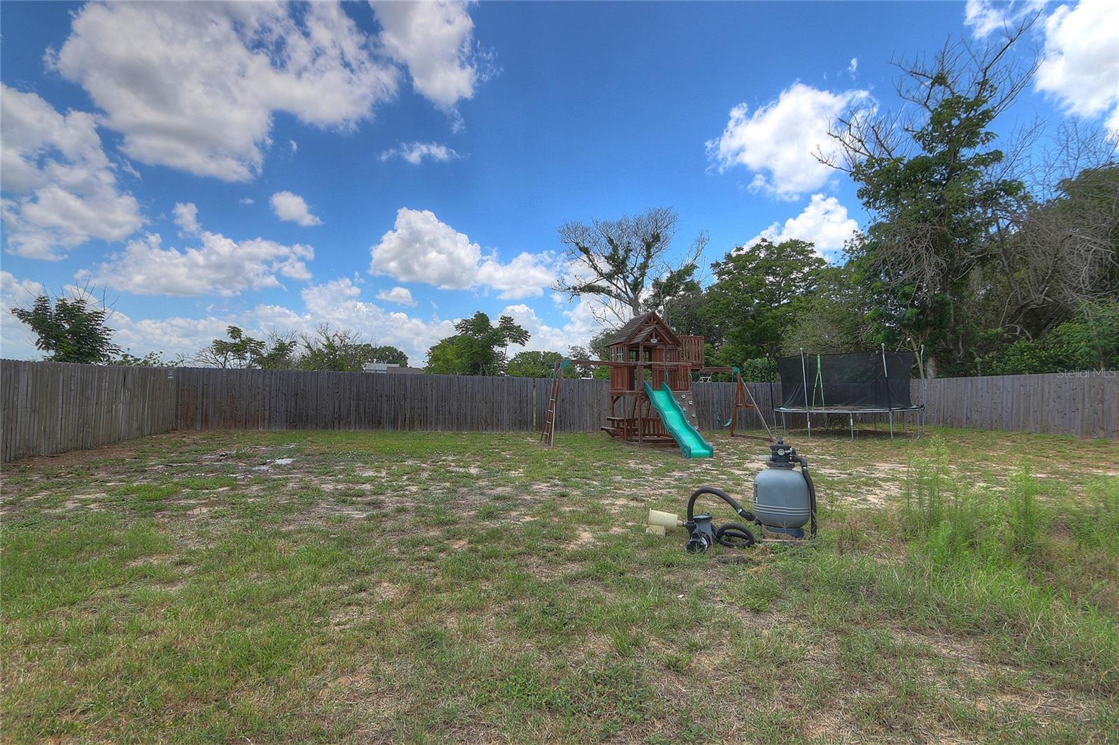 110 Plum Ave Property Photo 33