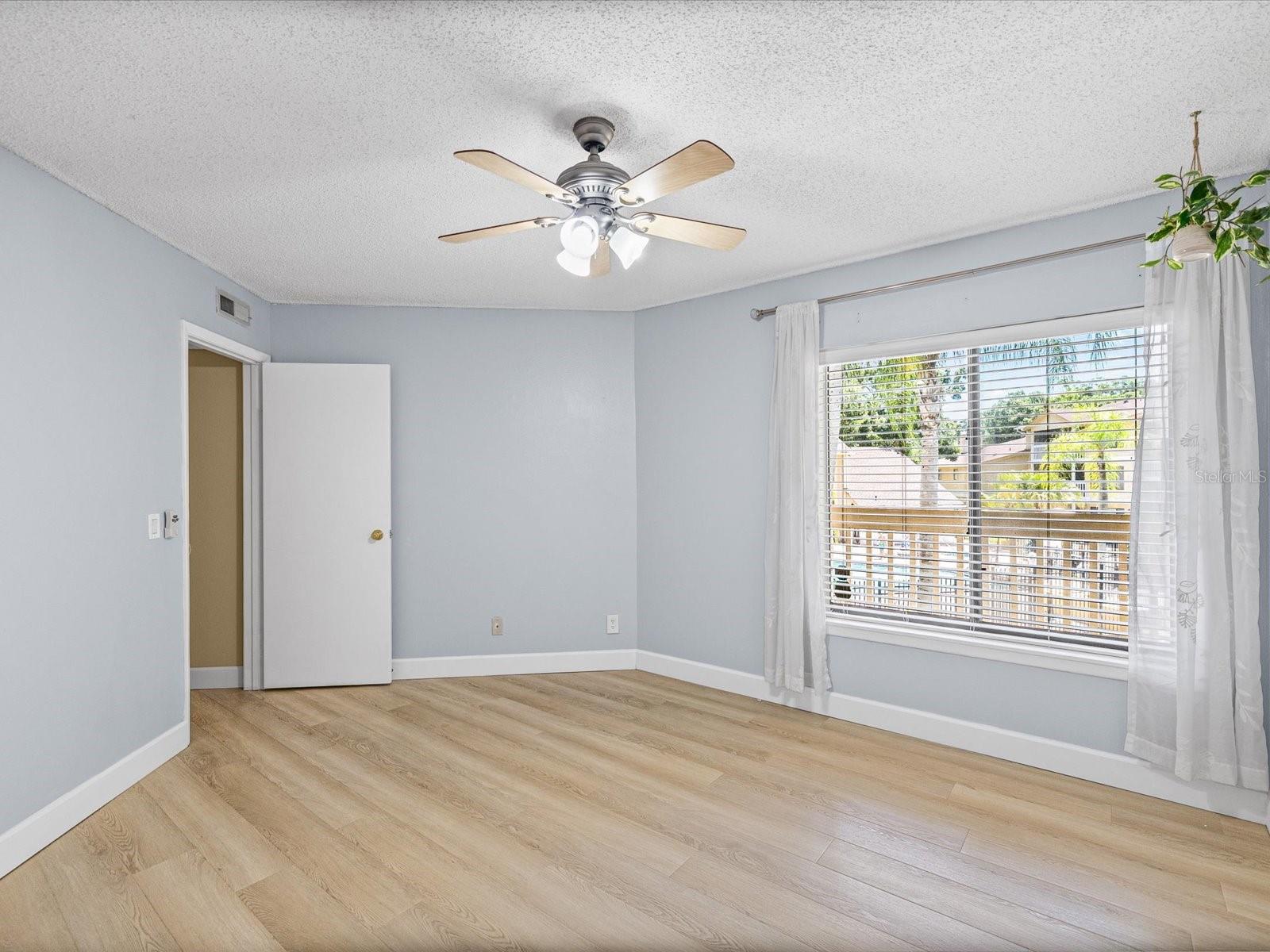1550 S Belcher Rd #421 Property Photo 19