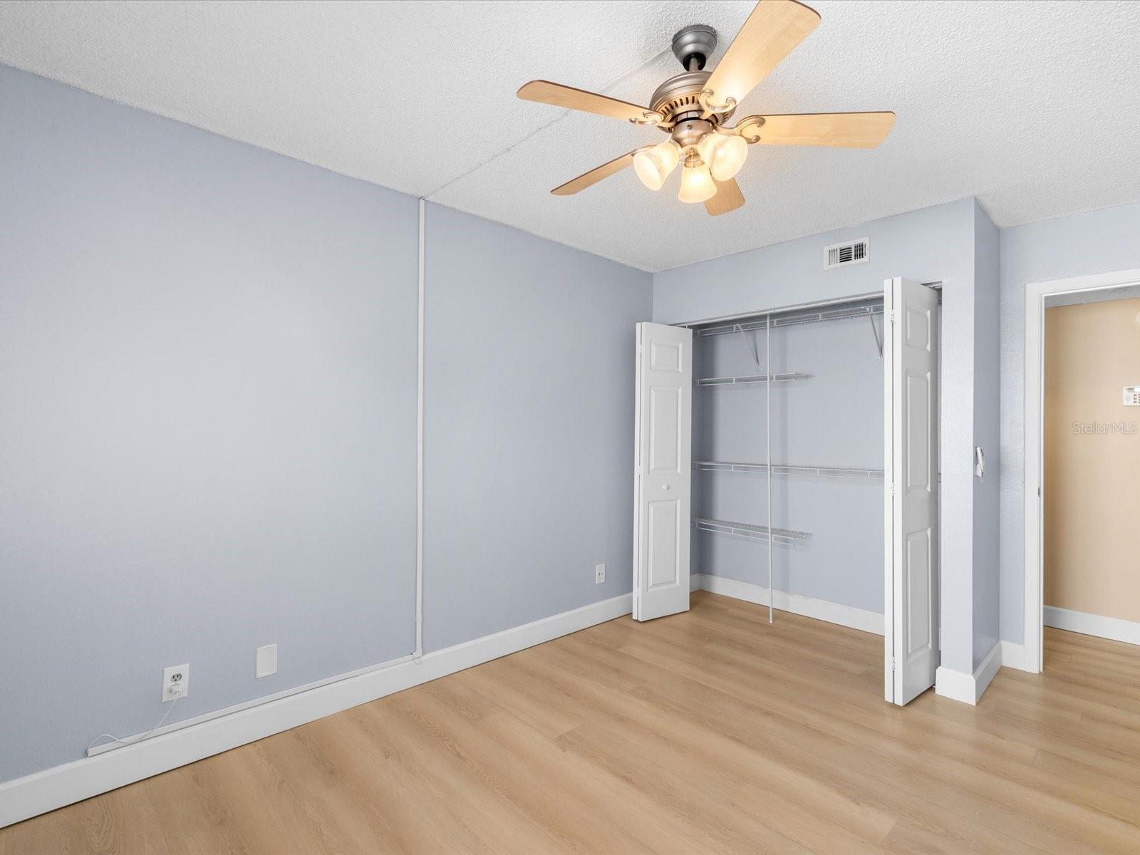 1550 S Belcher Rd #421 Property Photo 27
