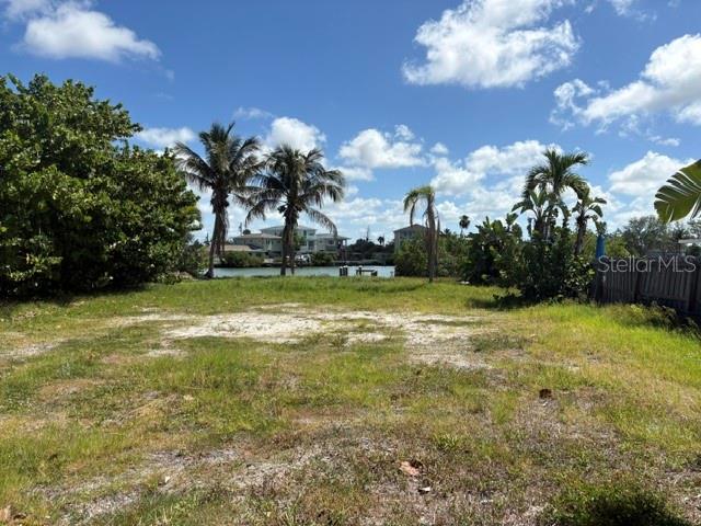 14065 N Bayshore Dr Property Photo 2