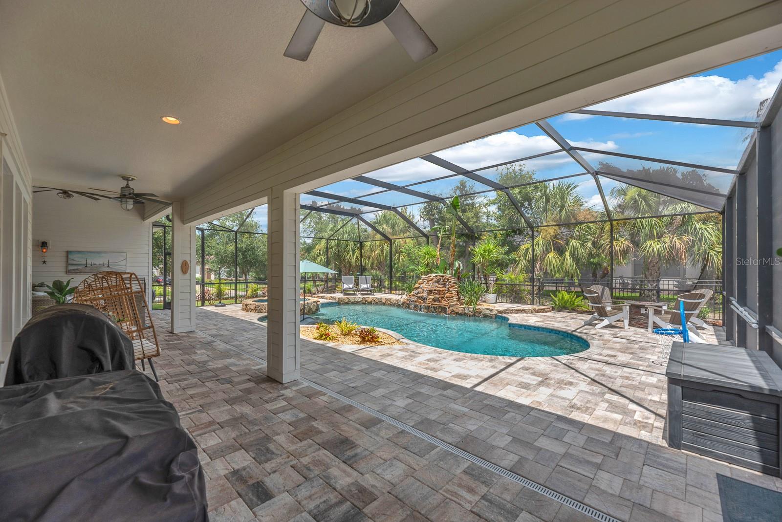 5202 Alafia Falls Dr Property Photo 40
