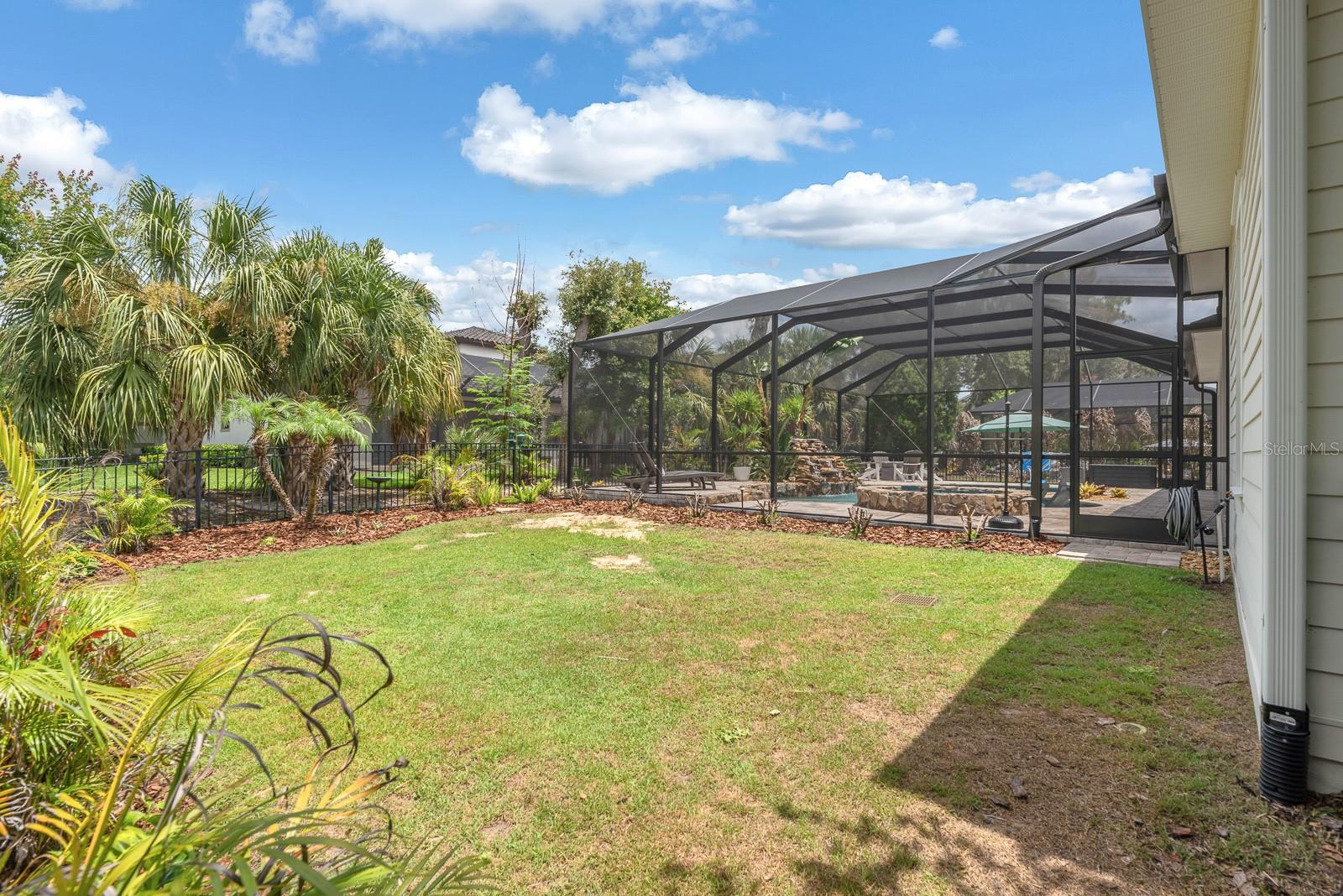 5202 Alafia Falls Dr Property Photo 47