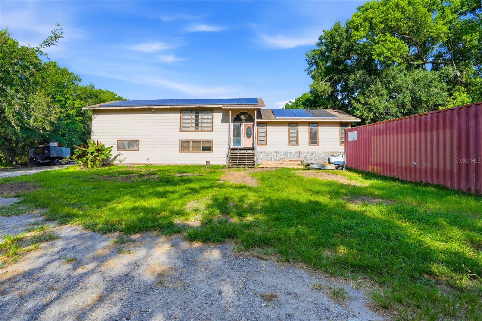 2347 Brookside Dr Property Photo 2