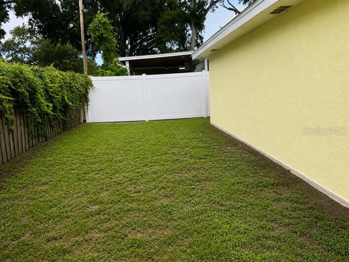 1807 E Waters Ave Property Photo 7