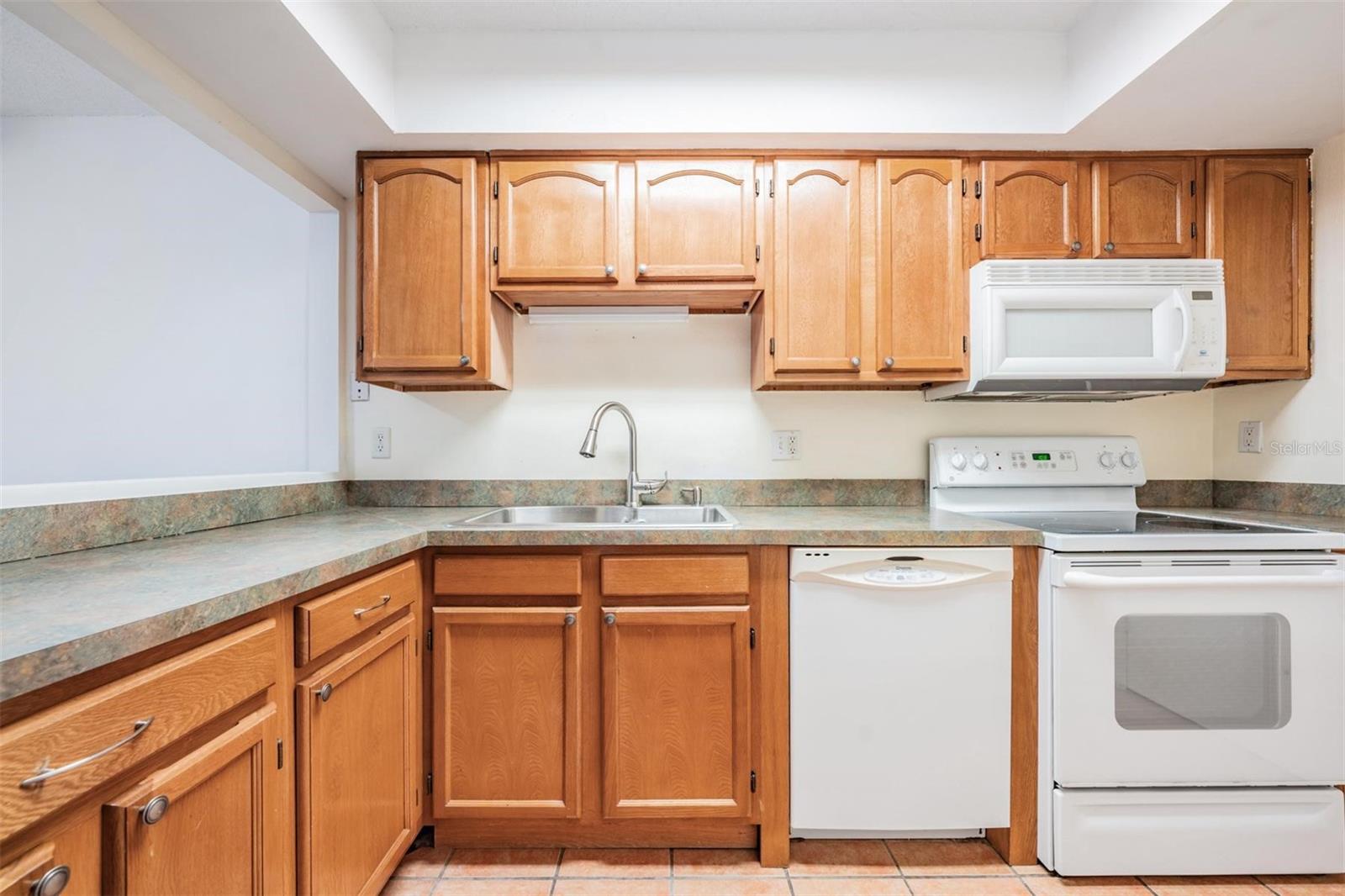 2936 Lichen Ln #b Property Photo 5