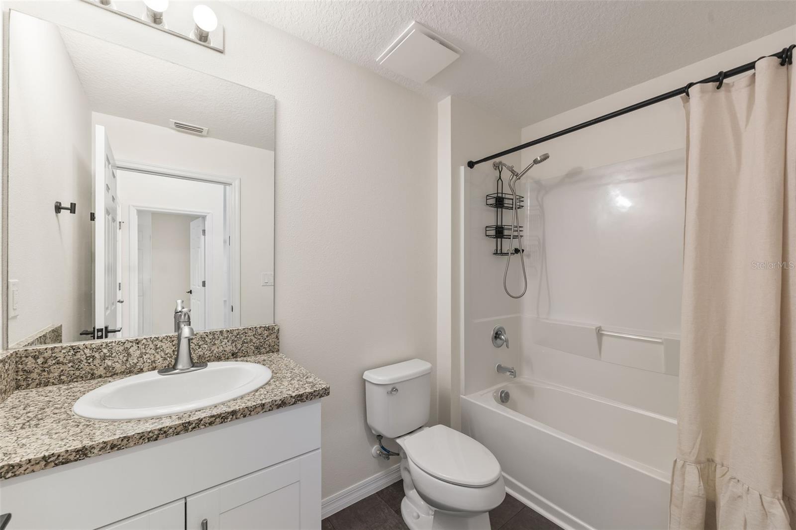 12401 Streambed Dr Property Photo 23