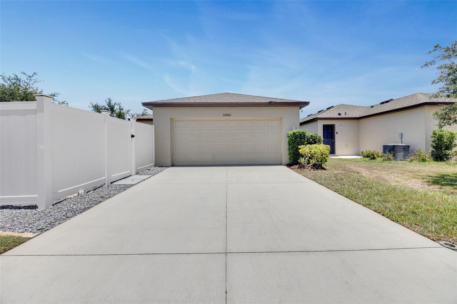 12401 Streambed Dr Property Photo 32
