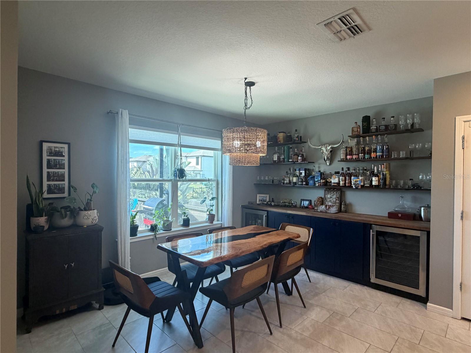 9126 Royal River Cir Property Photo 12