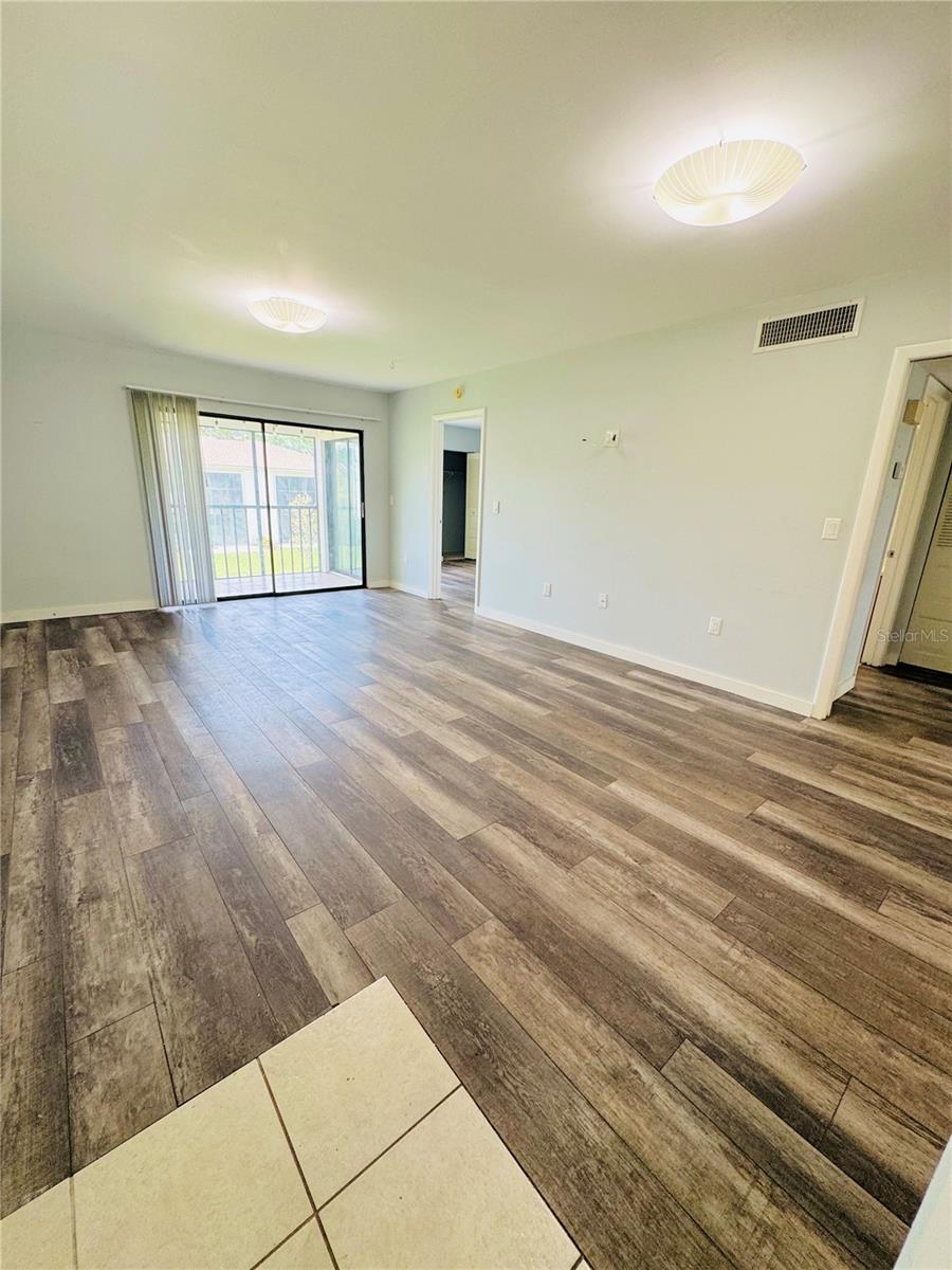 106 Windward Pl Property Photo 3
